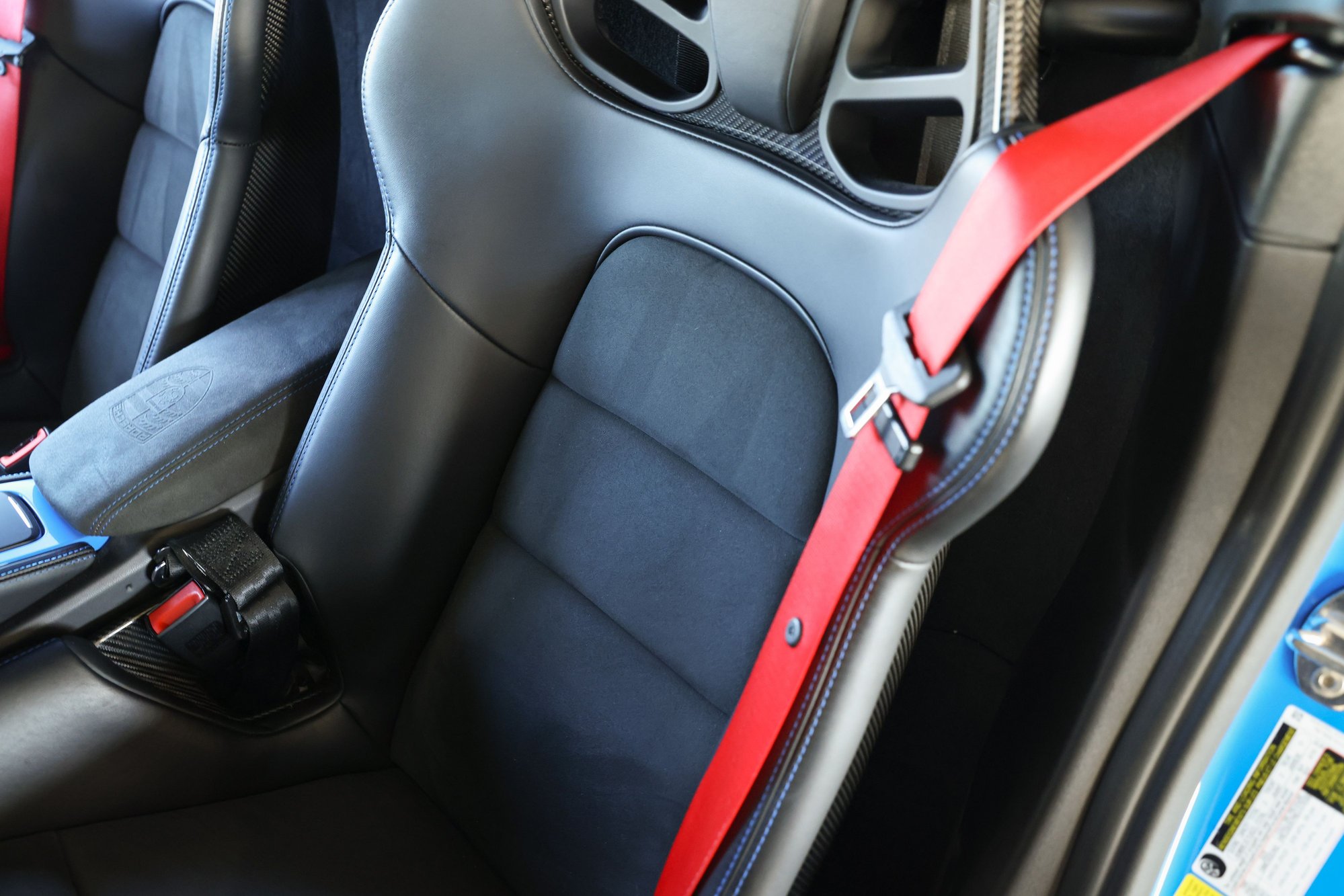 2022 Porsche 718 - 2022 Porsche 718 Cayman GT4 - Used - VIN WP0AC2A87NS275243 - 13,050 Miles - 6 cyl - 2WD - Automatic - Coupe - Blue - Ventura, CA 93003, United States
