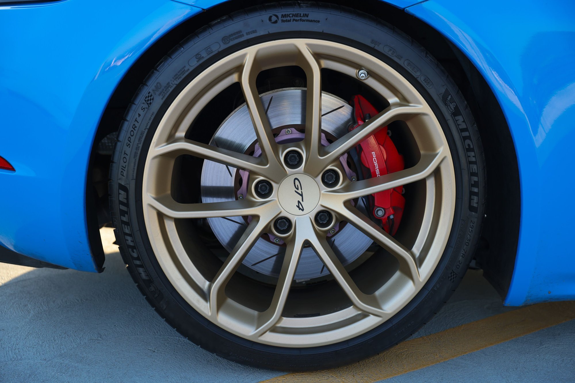 2022 Porsche 718 - 2022 Porsche 718 Cayman GT4 - Used - VIN WP0AC2A87NS275243 - 13,050 Miles - 6 cyl - 2WD - Automatic - Coupe - Blue - Ventura, CA 93003, United States