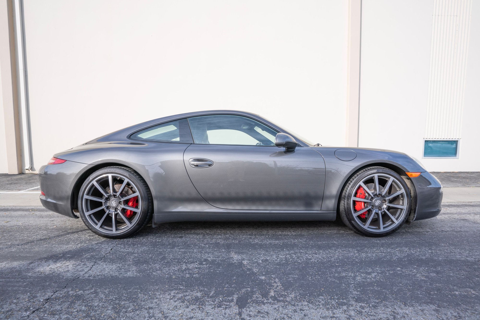 2013 Porsche 911 - 2013 Porsche 911 Carrera S *Sport Chrono Package* - Used - VIN WP0AB2A91DS122254 - 67,131 Miles - 6 cyl - 2WD - Automatic - Coupe - Gray - Gilroy, CA 95020, United States