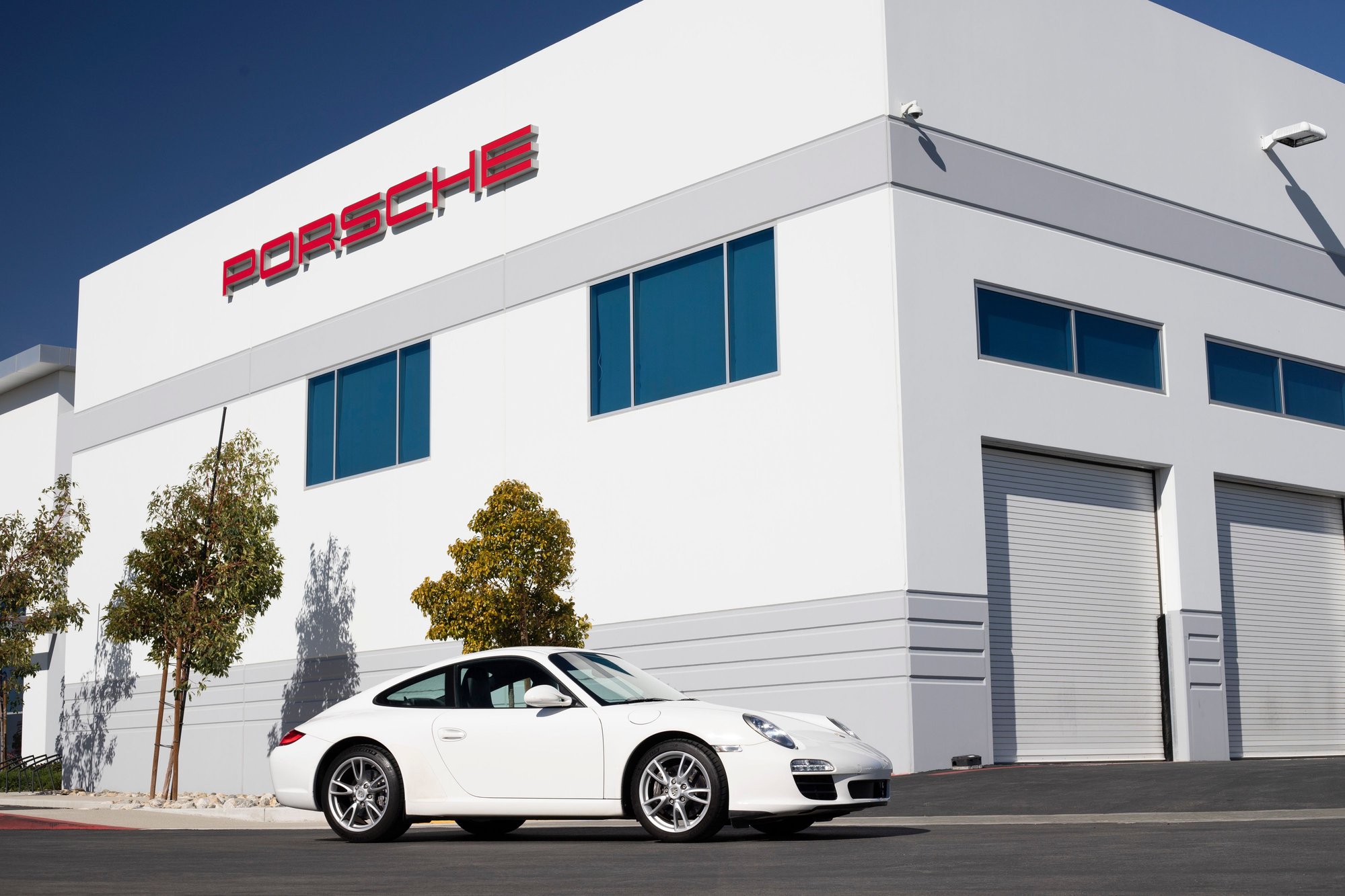 2011 Porsche 911 - 2011 White Porsche Carrera Coupe PDK - Used - VIN WP0AA2A95BS706124 - 61,090 Miles - 6 cyl - 2WD - Automatic - White - Corona, CA 92880, United States