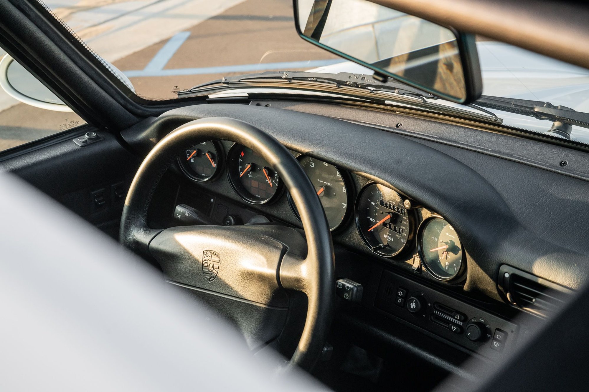 1995 Porsche 911 - 1995 993 Carrera Six-Speed One-Owner - Used - VIN Wpoaa2997ss322771 - 37,526 Miles - 6 cyl - 2WD - Manual - Coupe - White - West Olive, MI 49460, United States