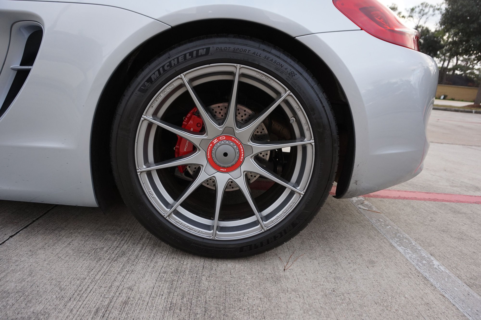 2014 Porsche Cayman - 2014 981 Cayman S 6MT - PSE - Sport Chrono - Sport Seats - Used - VIN WP0AB2A84EK192050 - 51,329 Miles - 6 cyl - 2WD - Manual - Coupe - Silver - Houston, TX 77024, United States