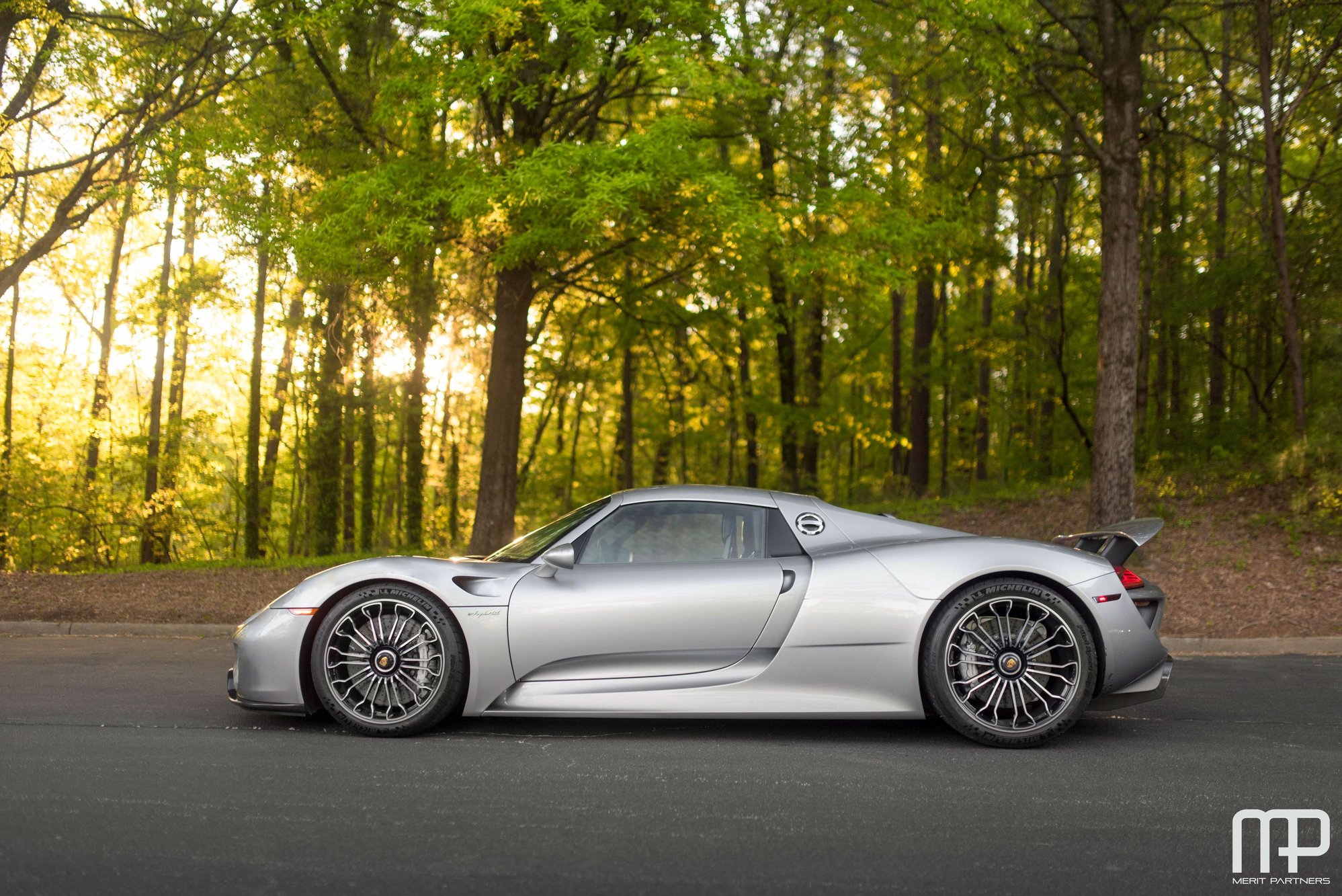 2015 Porsche 918 Spyder - 2015 Porsche 918 Spyder - Used - VIN WP0CA2A12FS800244 - 2,860 Miles - 8 cyl - AWD - Automatic - Convertible - Silver - Atlanta, GA 30360, United States