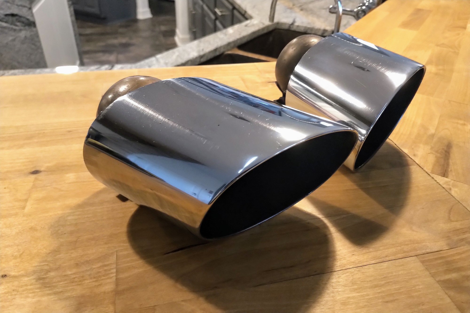 Engine - Exhaust - Big Ovals Exhaust Tips 993 C2 C4 - Used - 1994 to 1998 Porsche 911 - San Antonio, TX 78259, United States