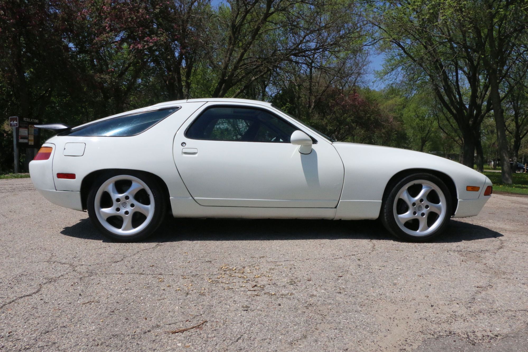 1990 Porsche 928 - Porsche 928 S4 Manual - 72,000 miles - Used - VIN WP0JB2924LS860376 - 72,000 Miles - 8 cyl - 2WD - Manual - Coupe - White - Madison, WI 53715, United States