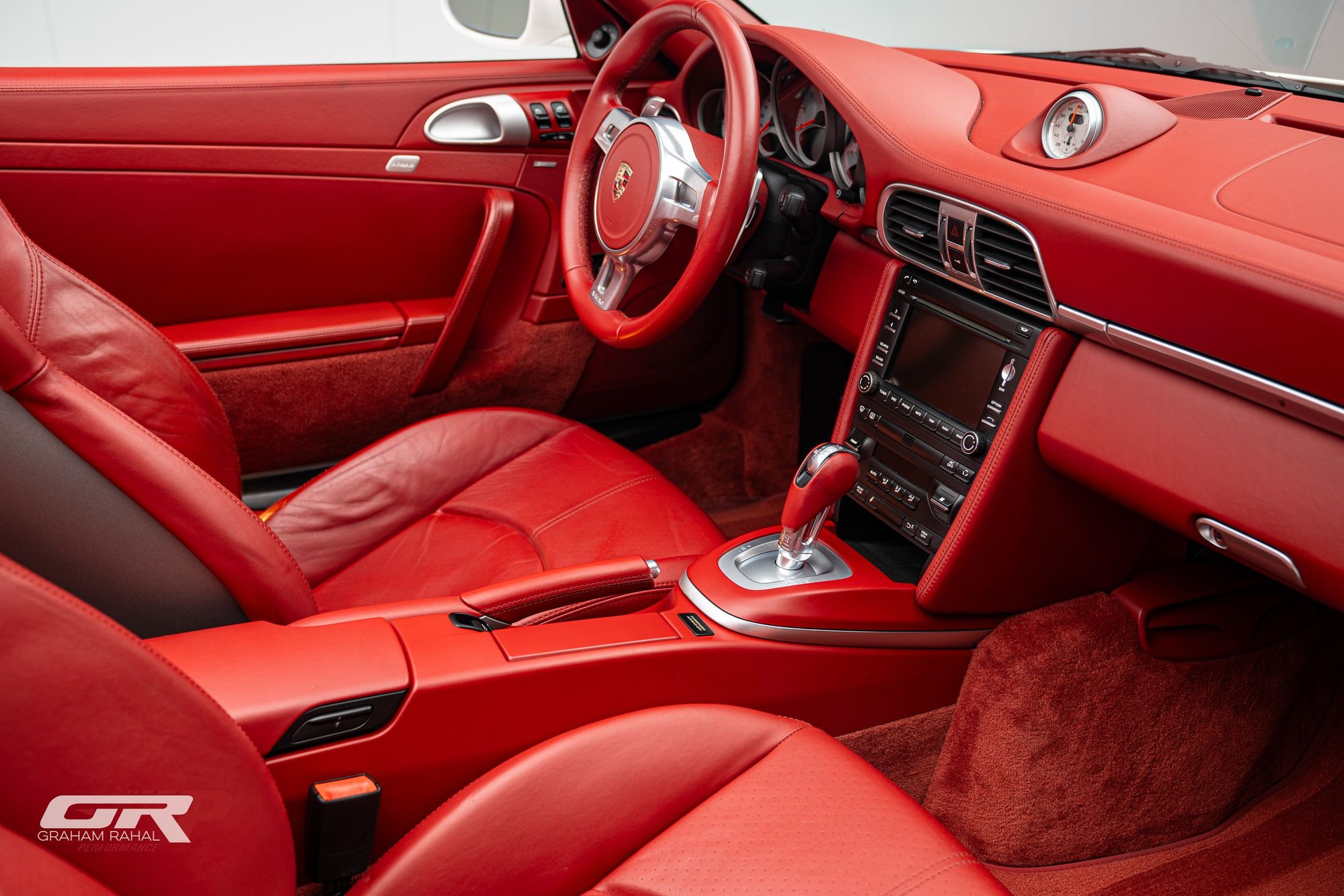 2011 Porsche 911 - 2011 Turbo S Cabriolet - Carrara White over Carrara Red - Used - VIN WP0CD2A99BS77335 - 24,768 Miles - 6 cyl - AWD - Automatic - Convertible - White - Indianapolis, IN 46077, United States