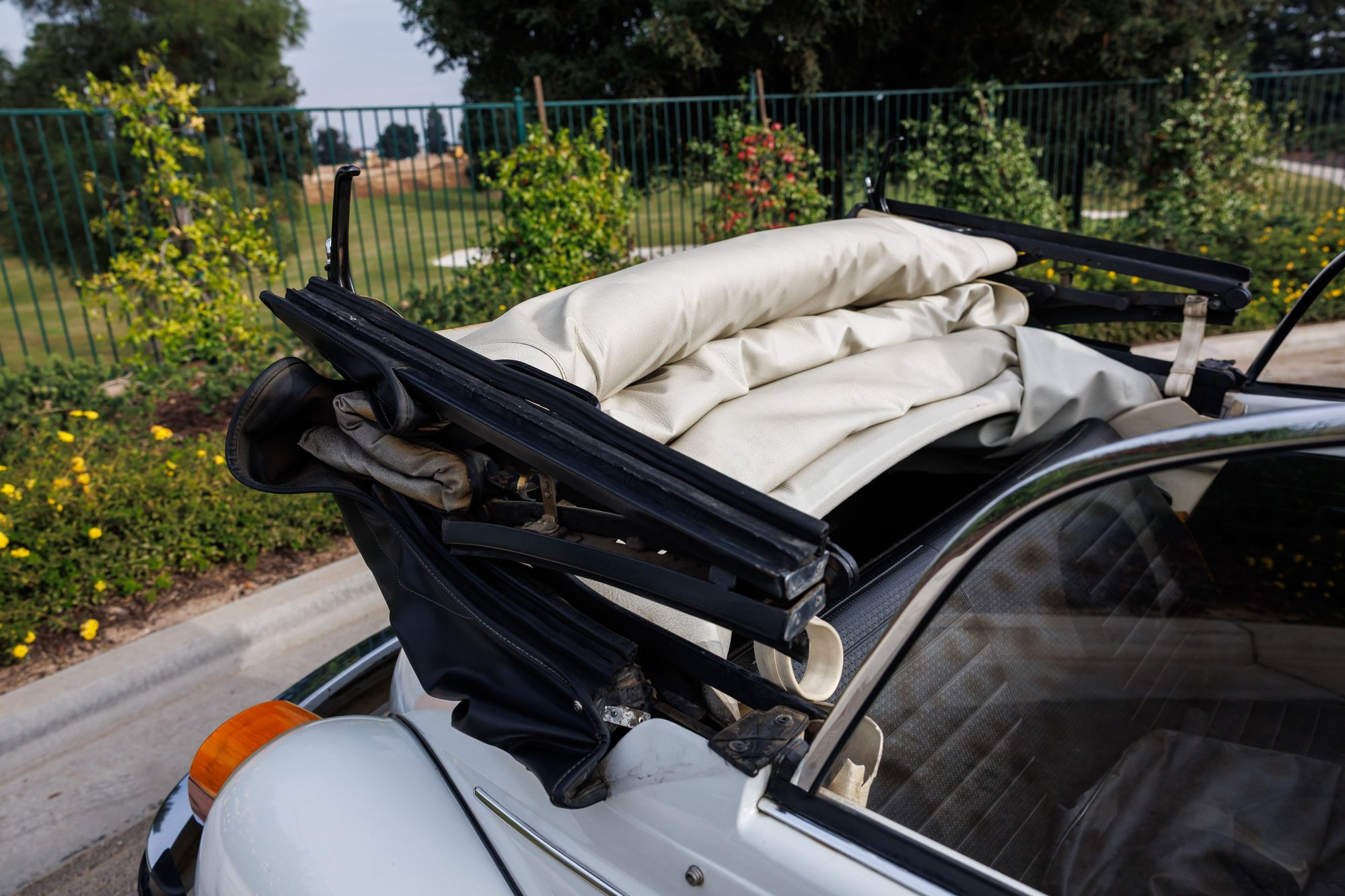 1978 Volkswagen Super Beetle - 1978 Volkswagen super beetle convertible - Used - Fresno, CA 93720, United States