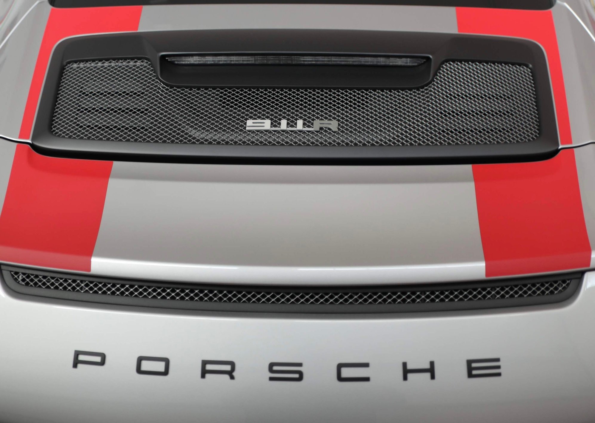 2016 Porsche 911 - Mint 2016 Porsche 911R for sale - Used - VIN WPOAF2A94GS195157 - 5,420 Miles - Manual - Coupe - Silver - Jacksonville, FL 32210, United States
