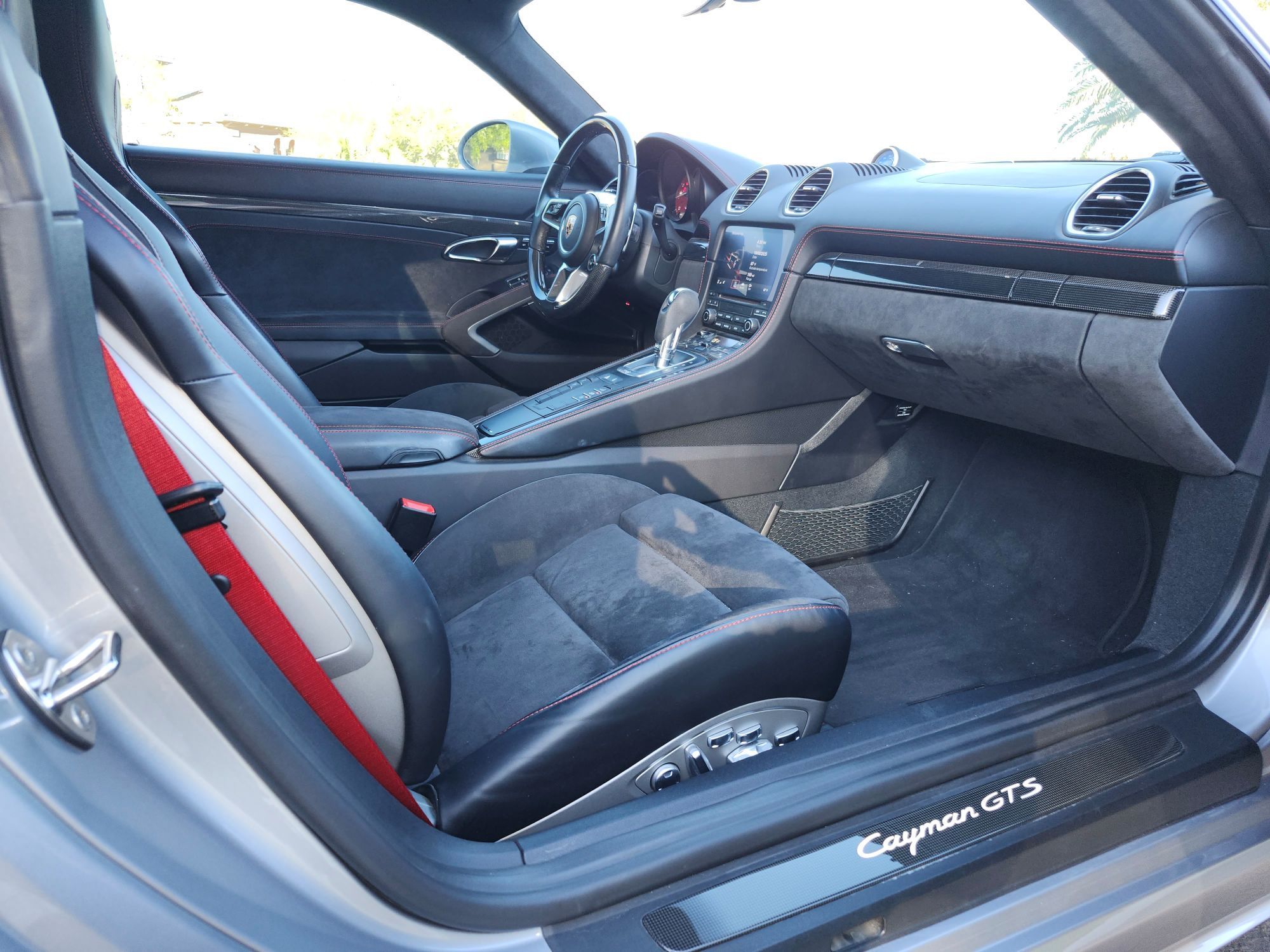 2018 Porsche 718 Cayman - For Sale - 2018 718 Cayman GTS (2.5) PDK - Used - VIN WP0AB2A81JS278491 - 8,901 Miles - 4 cyl - 2WD - Automatic - Coupe - Silver - Las Vegas, NV 89131, United States
