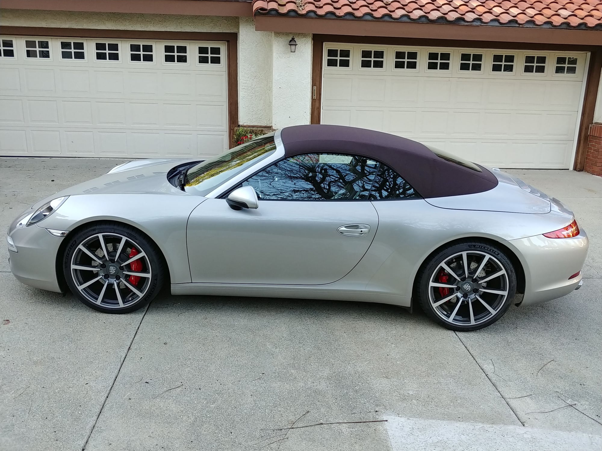 2012 Porsche 911 - 2012 Carrera S Cab Loaded - Used - VIN WP0CB2A90CS155091 - 23,000 Miles - 6 cyl - 2WD - Automatic - Convertible - Silver - Rowland Heights, CA 91748, United States