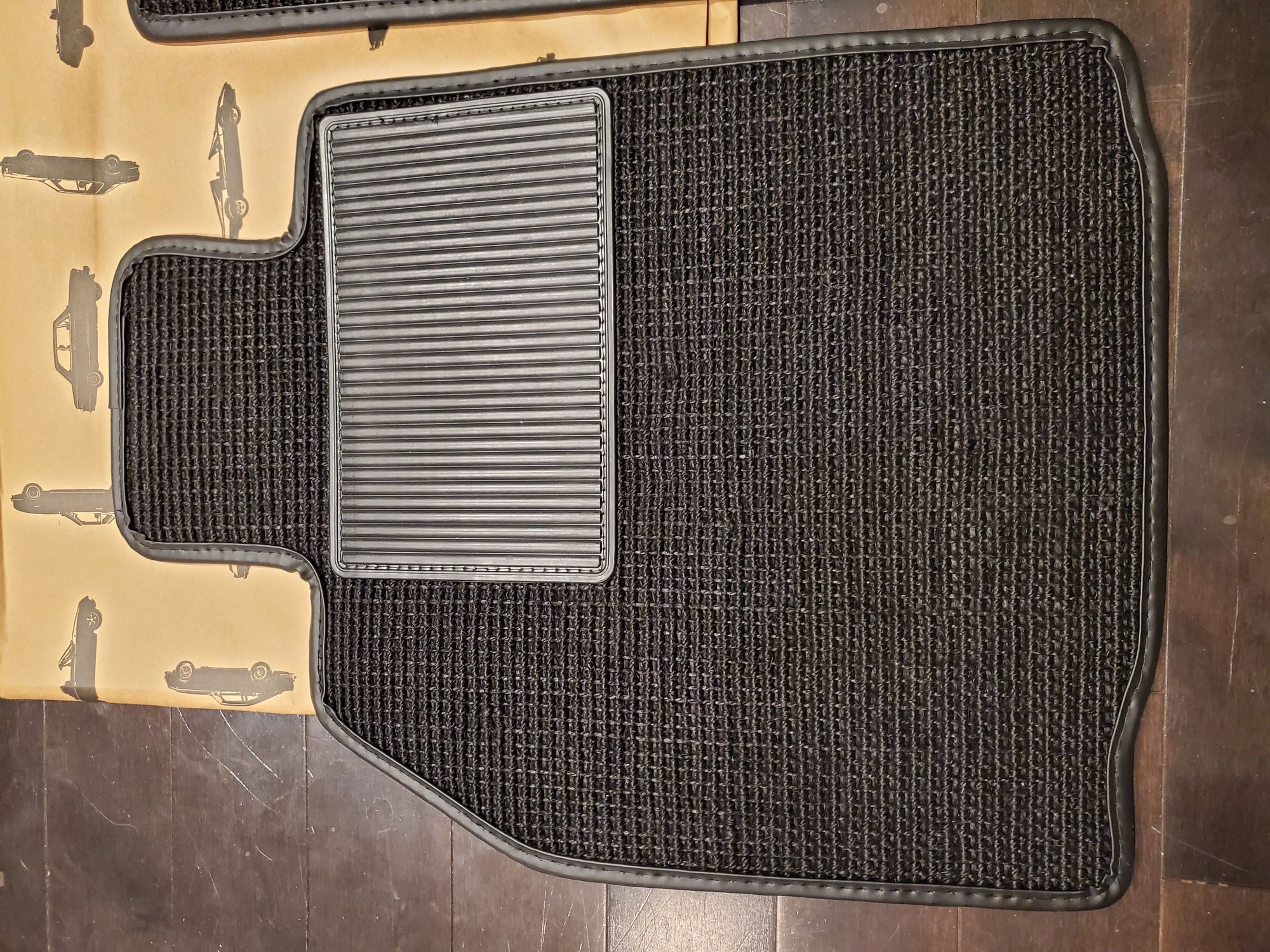 997 987 Floor Mats Sisal 2 sets (Slate/Gray & Black