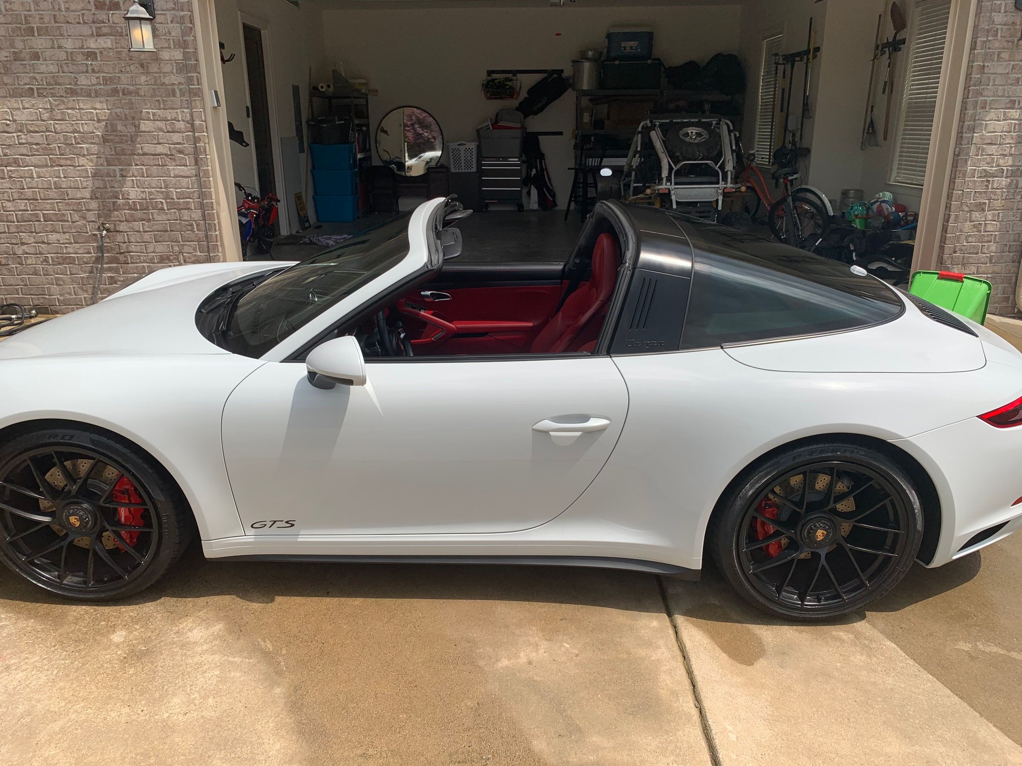 2018 Porsche 911 - 2018 991.2 TARGA 4 GTS 93XX miles CPO UNTIL 2024 - Used - VIN WP0BB2A95JS134116 - 9,300 Miles - 6 cyl - AWD - Automatic - Coupe - White - Nlr, AR 72116, United States