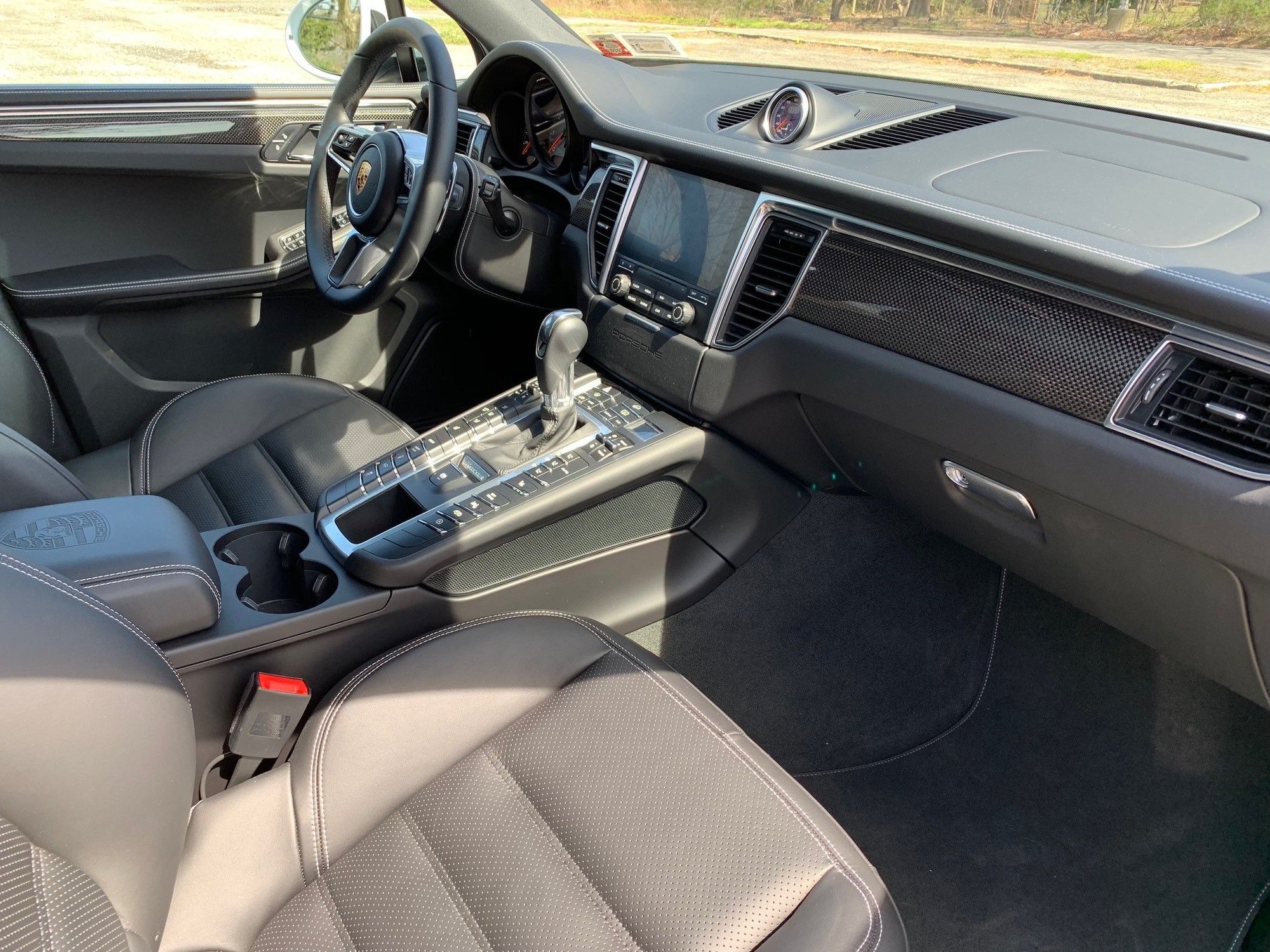 2018 Porsche Macan - 2018 Porsche Macan GTS, 20k Miles, High MSRP ($91k), 1 owner, under factory warraty - Used - VIN WP1AG2A56JLB62512 - 20,000 Miles - 6 cyl - AWD - Automatic - SUV - White - Huntington, NY 11743, United States