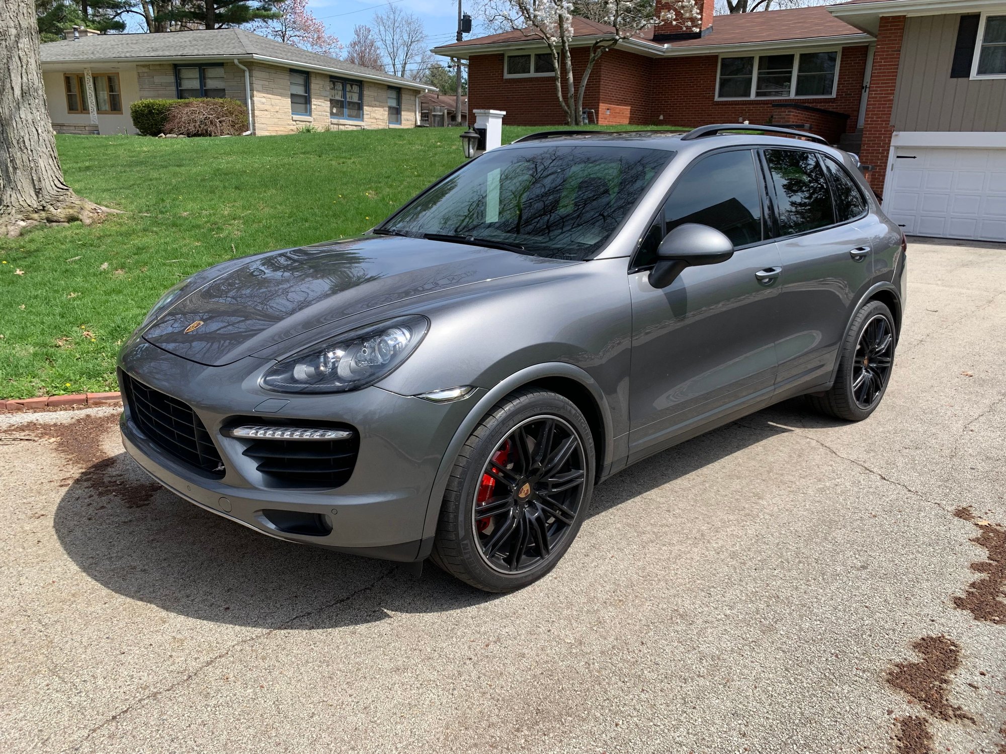 Porsche cayenne turbo 2013