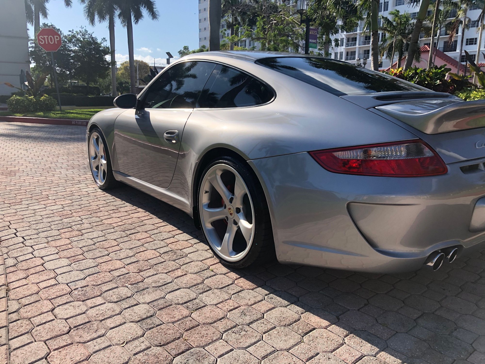 2006 Porsche 911 - Extremely well Spec’d and rare 2006 Carrera S manual - Used - VIN WP0AB29996S742843 - 87,250 Miles - 6 cyl - 2WD - Manual - Coupe - Silver - Boca Raton, FL 33432, United States