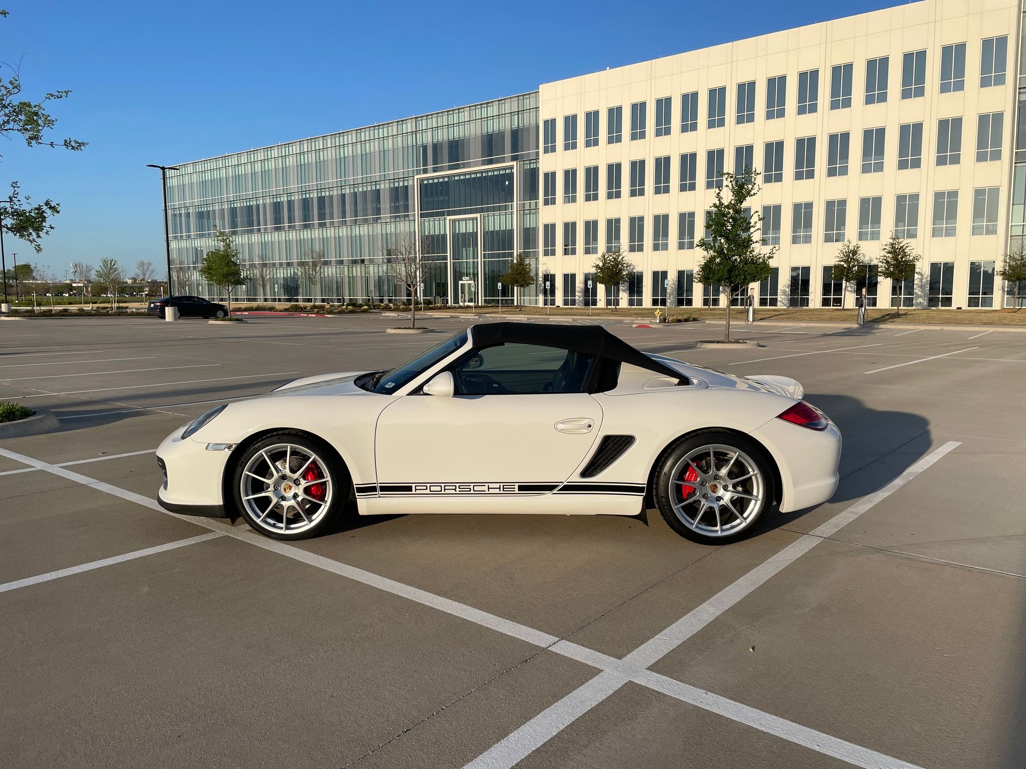 2011 Porsche Boxster - 987 Boxster Spyder - M/T, LWB, PSE, New Tires - Used - VIN Upon Request - 30,200 Miles - Manual - White - Dallas, TX 75287, United States