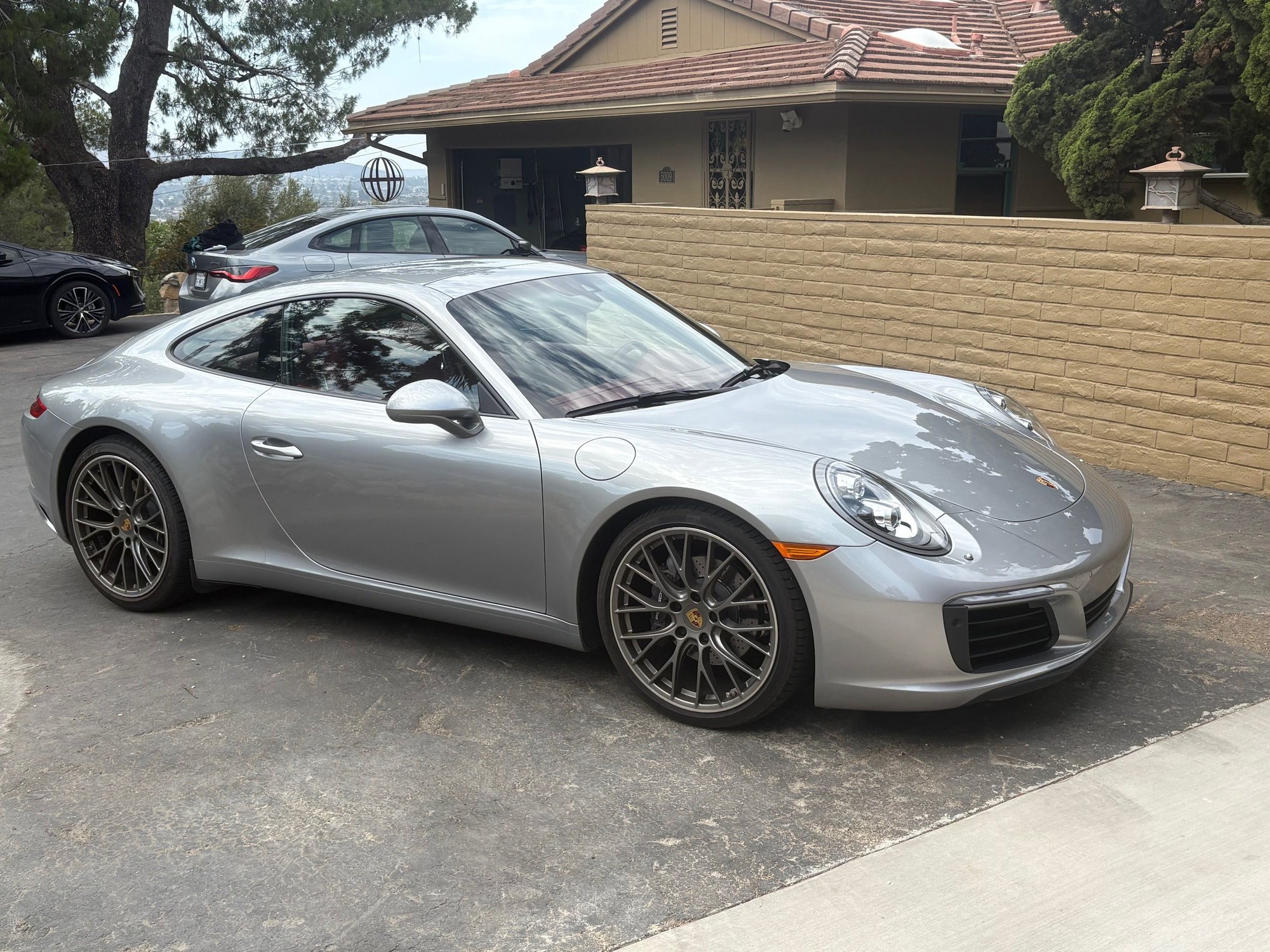 2017 Porsche 911 - 2017 991.2 Carrera Coupe - Silver W/ Red Interior - PDK - 23,XXX Miles - Many Options - Used - VIN Highly Optioned - 6 cyl - 2WD - Automatic - Coupe - Silver - San Diego, CA 92126, United States