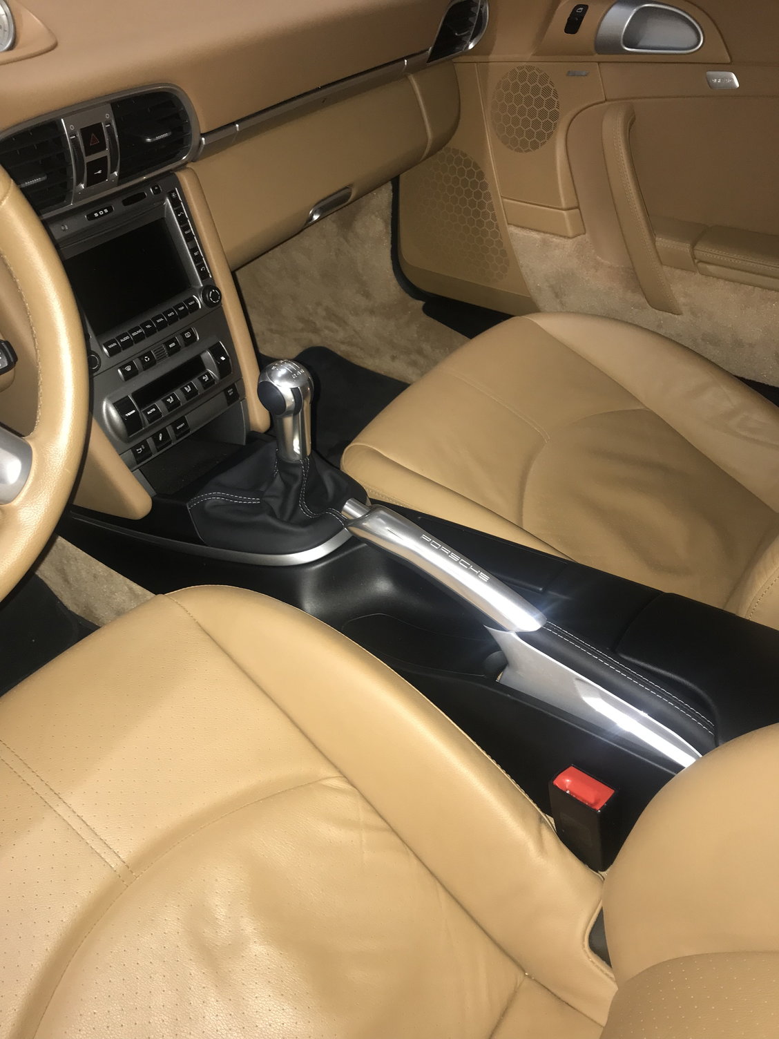Looking for pics of Sand Beige interior mixed with black