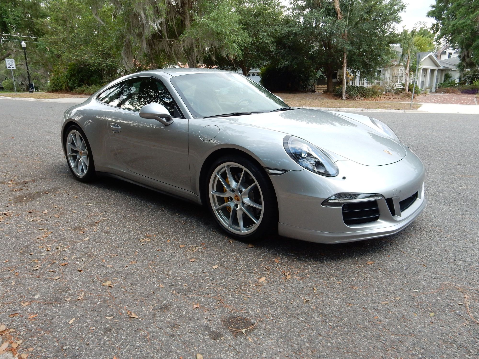 2015 Porsche 911 - 2015 PORSCHE 911 GTS COUPE 7-Speed Manual - Used - VIN WPOAB2A98FS124974 - 6 cyl - 2WD - Manual - Coupe - Silver - Orlando, FL 32803, United States
