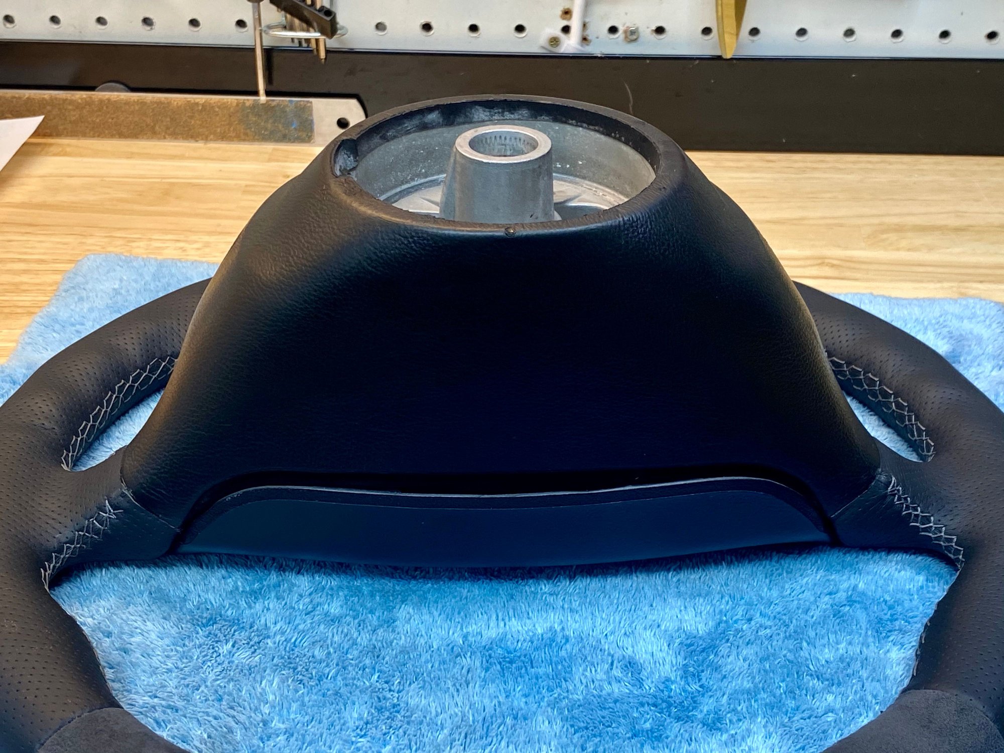 Interior/Upholstery - 993 custom made steering wheel by DTCM - Used - 1994 to 1999 Porsche 911 - Shreveport, LA 71106, United States