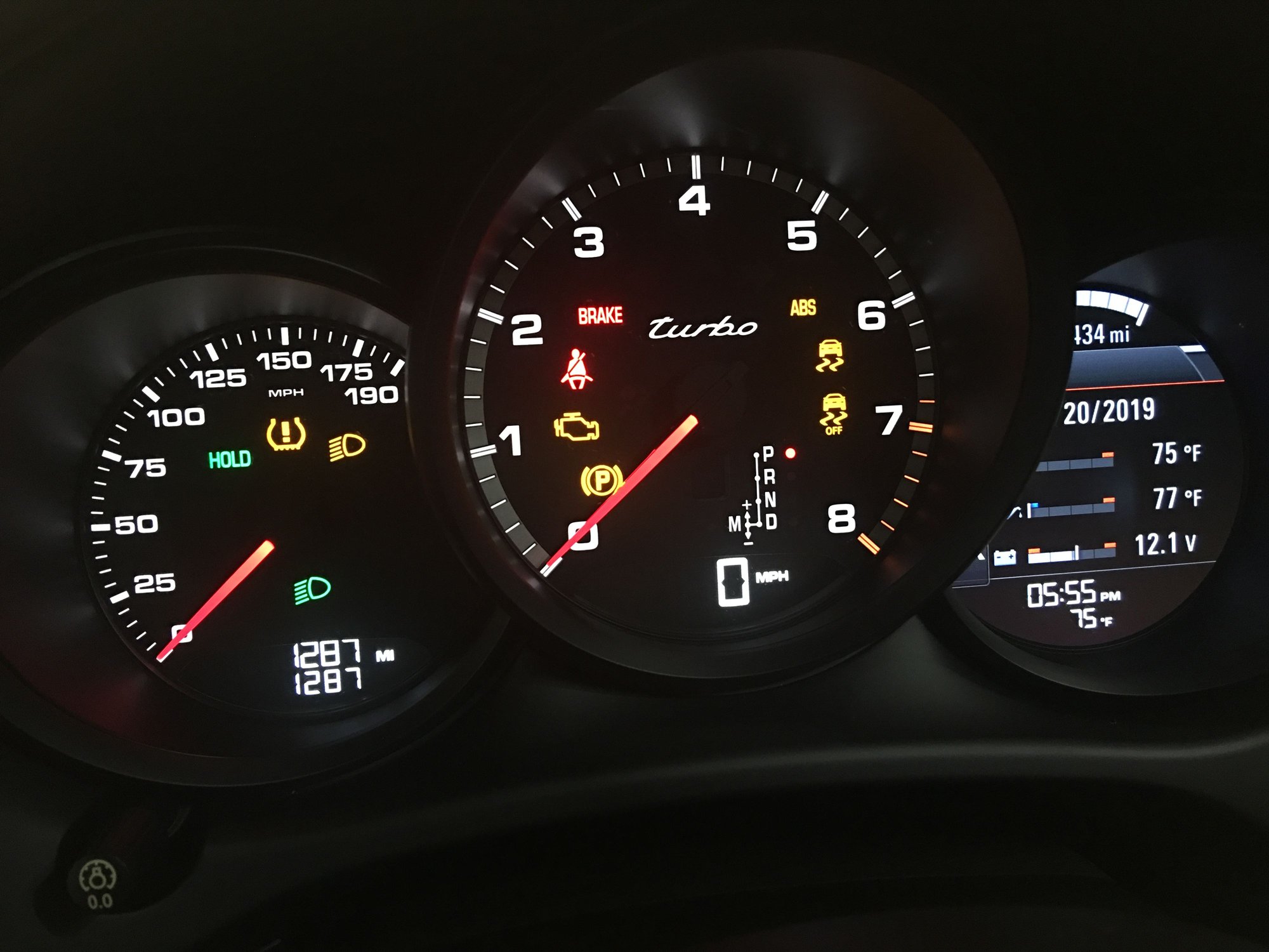 2018 Porsche Macan - 2018 Macan Turbo in Perfect Condition - Used - VIN WP1AF2A59JLB71286 - 1,287 Miles - 6 cyl - AWD - Automatic - SUV - White - Raleigh, NC 27601, United States