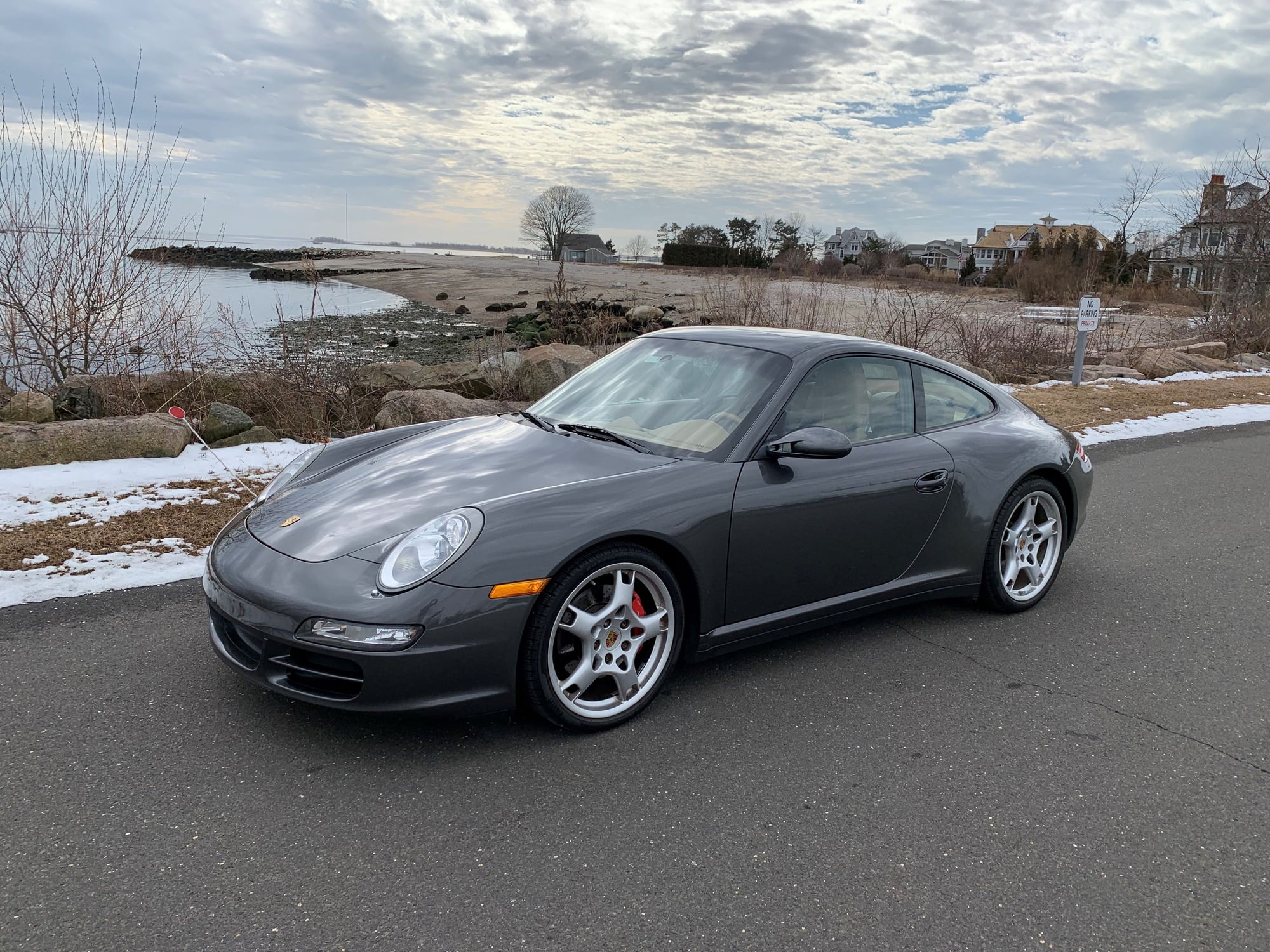 2007 Porsche 911 - 2007 Porsche 911 Carrera 4S - 6sp Manual - Used - VIN WP0AB29947S730343 - 69,500 Miles - 6 cyl - AWD - Manual - Coupe - Gray - Westport, CT 06880, United States