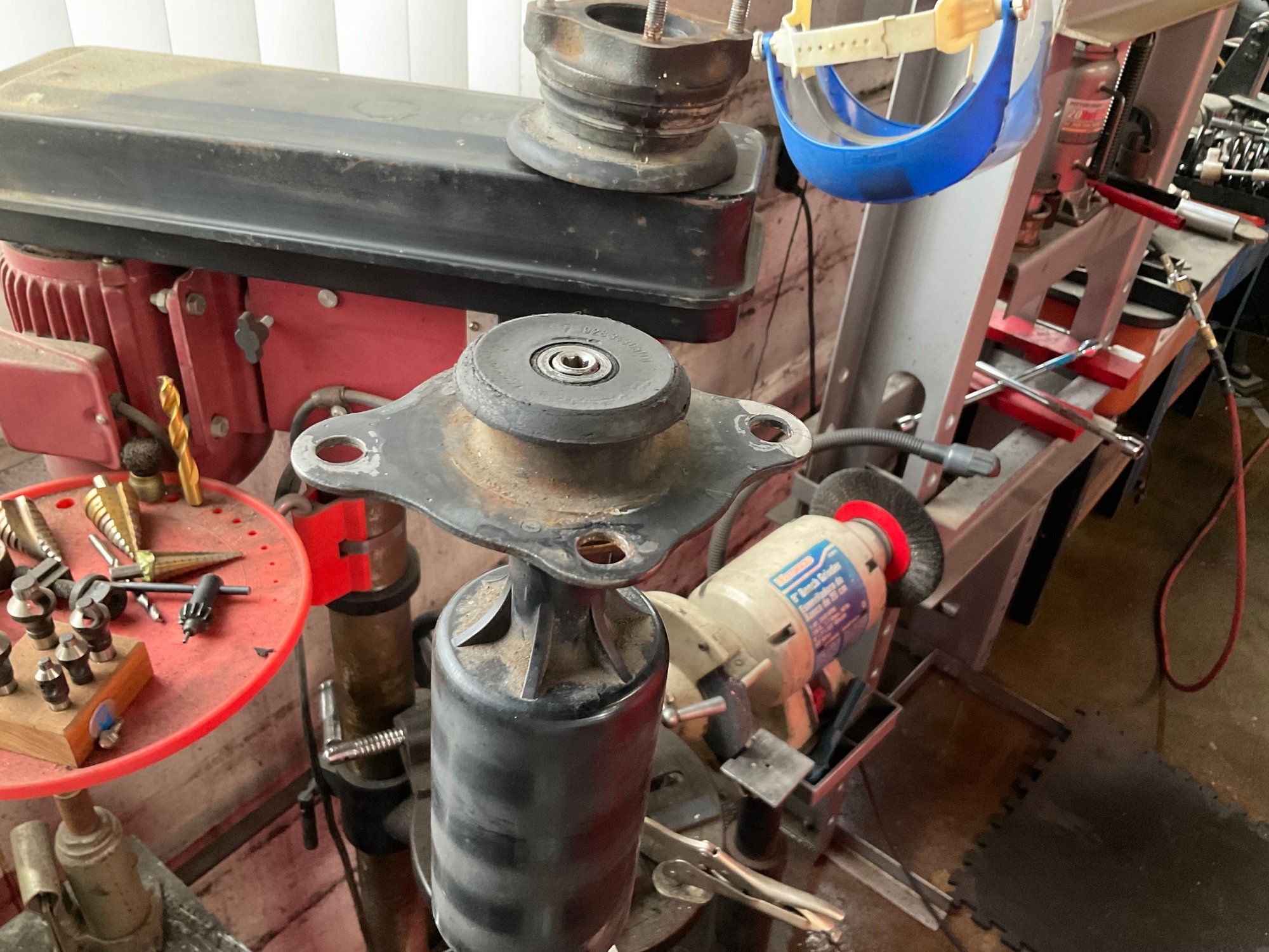 Washer and upper bushing