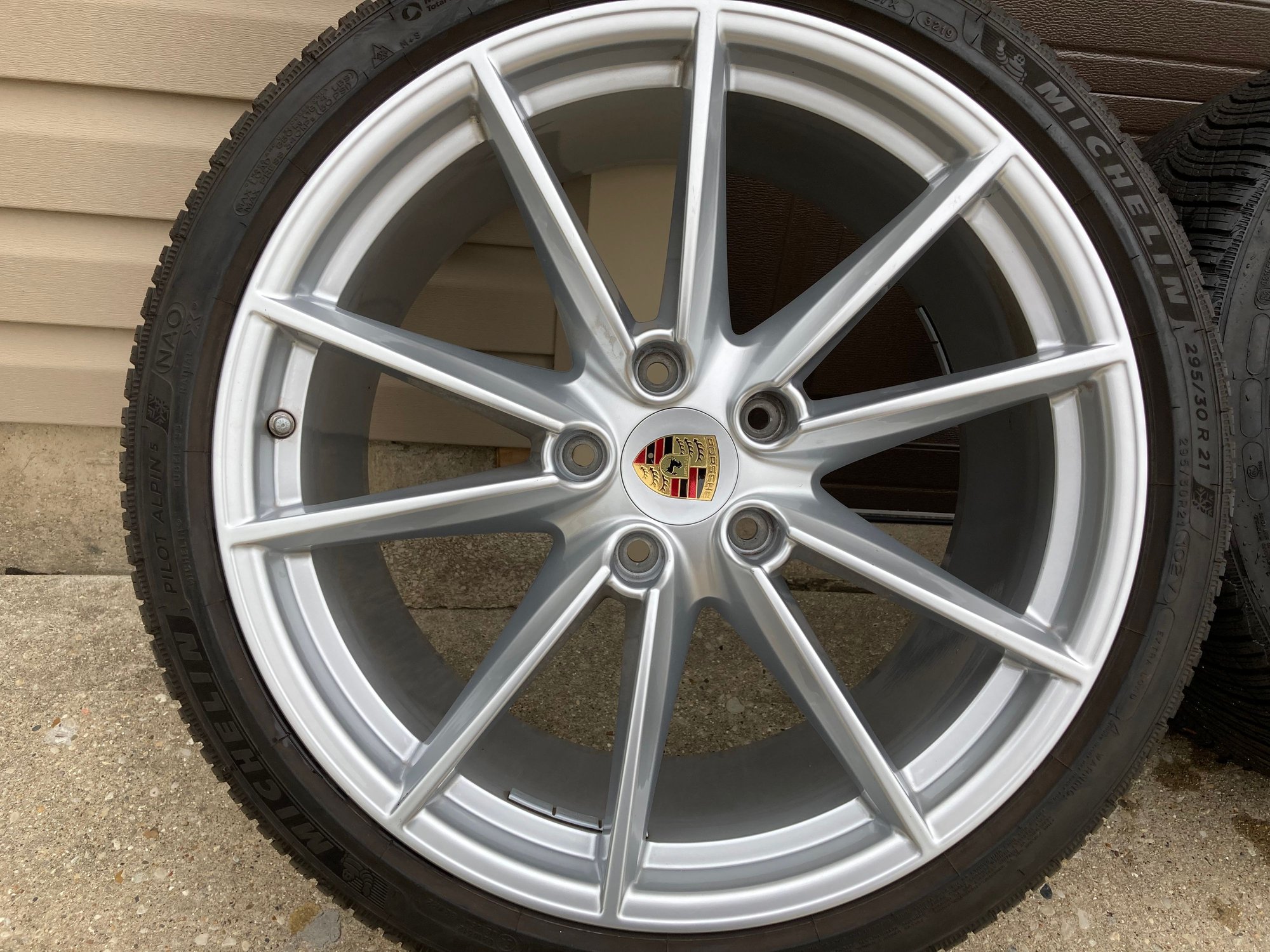 News 21 Inch Winter Tires New