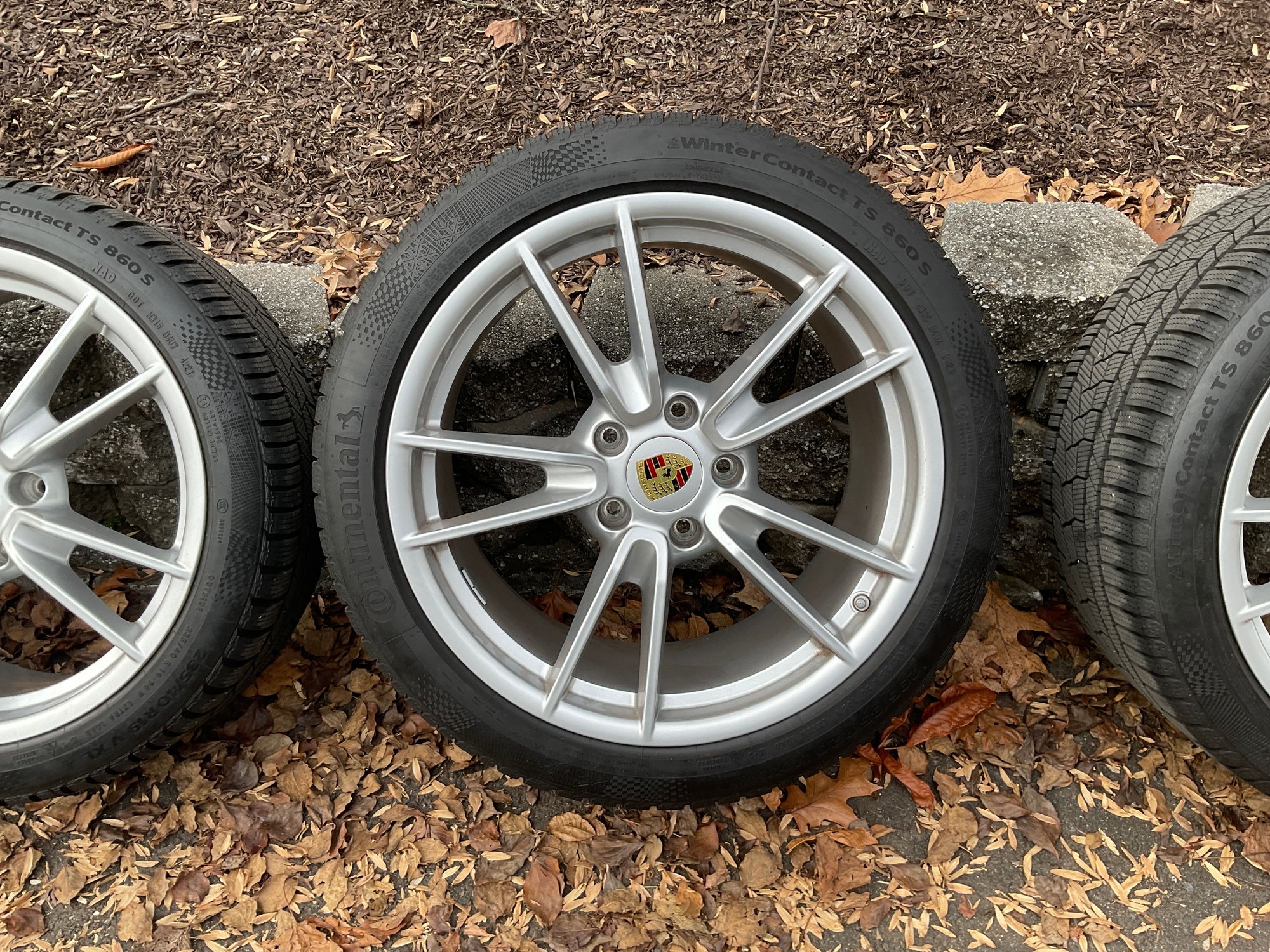 Wheels and Tires/Axles - Porsche 992 OEM Complete Winter Wheels and Tires - Used - 2020 to 2024 Porsche 911 - Morristown, NJ 07960, United States