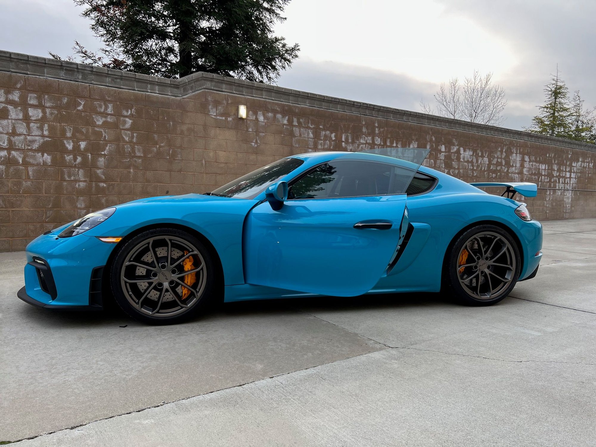 2021 Porsche 718 Cayman - 2021 Porsche Cayman GT4 – Miami Blue – 6MT – 4,800 Miles - Used - VIN WP0AC2A80MK289287 - 4,850 Miles - 6 cyl - 2WD - Manual - Coupe - Blue - Roseville, CA 95661, United States