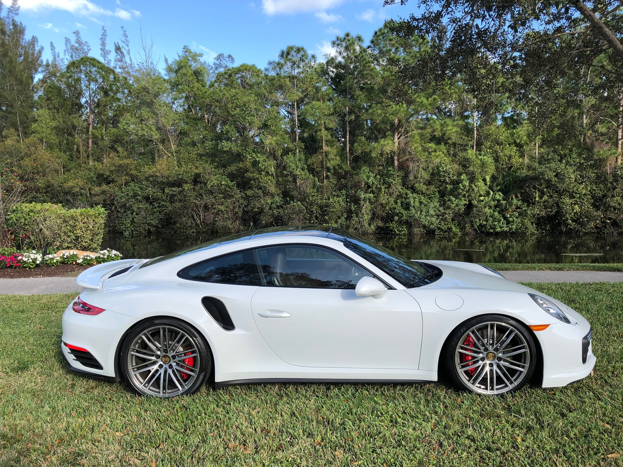 2017 Porsche 911 - 2017 991.2 Turbo Coupe Low miles  Must Sell - Used - VIN WP0AD2A95HS166452 - 16,000 Miles - 6 cyl - AWD - Automatic - Coupe - White - Palm Beach Gardens, FL 33412, United States