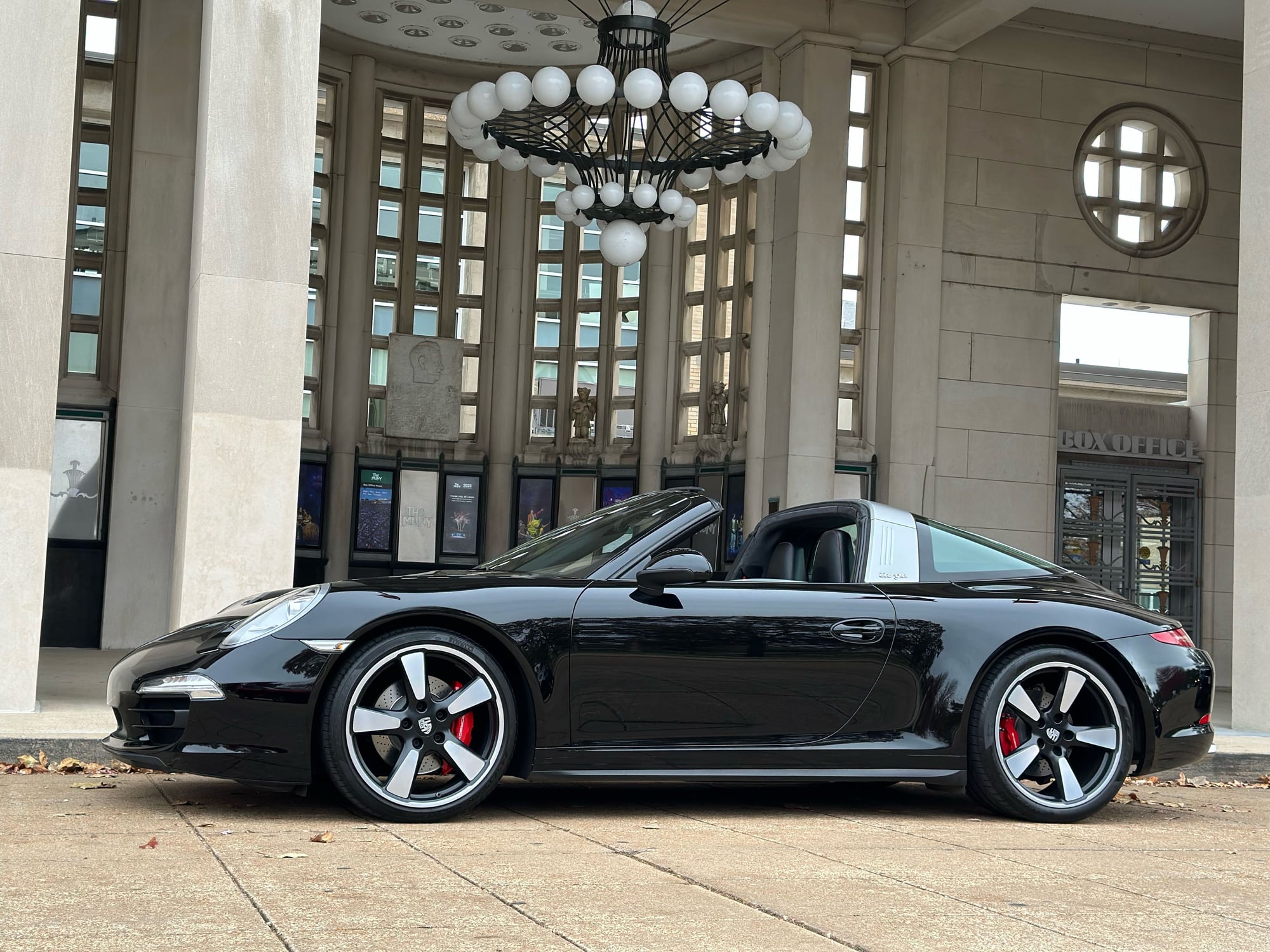 2016 Porsche 911 - 2016 911 Targa 4S - Used - VIN WP0BB2A9XGS136694 - 6 cyl - 4WD - Manual - Coupe - Black - St. Louis, MO 63130, United States