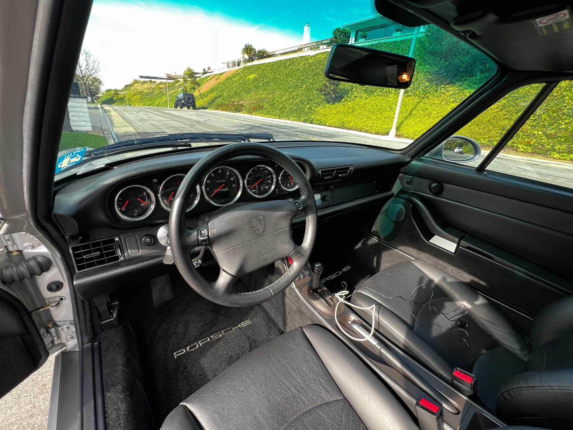1998 Porsche 911 - 1998 993 C2S Tiptronic 18k miles - Used - VIN Wp0aa299111111111 - 18,600 Miles - Automatic - Silver - Newport Beach, CA 92625, United States