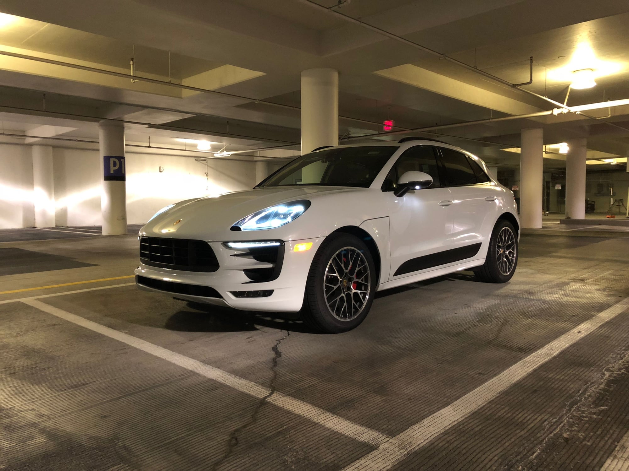 2017 Porsche Macan - Macan GTS - High spec - Used - VIN WP1AG2A5XHLB51196 - 26,500 Miles - 6 cyl - AWD - Automatic - SUV - White - Portland, OR 97239, United States