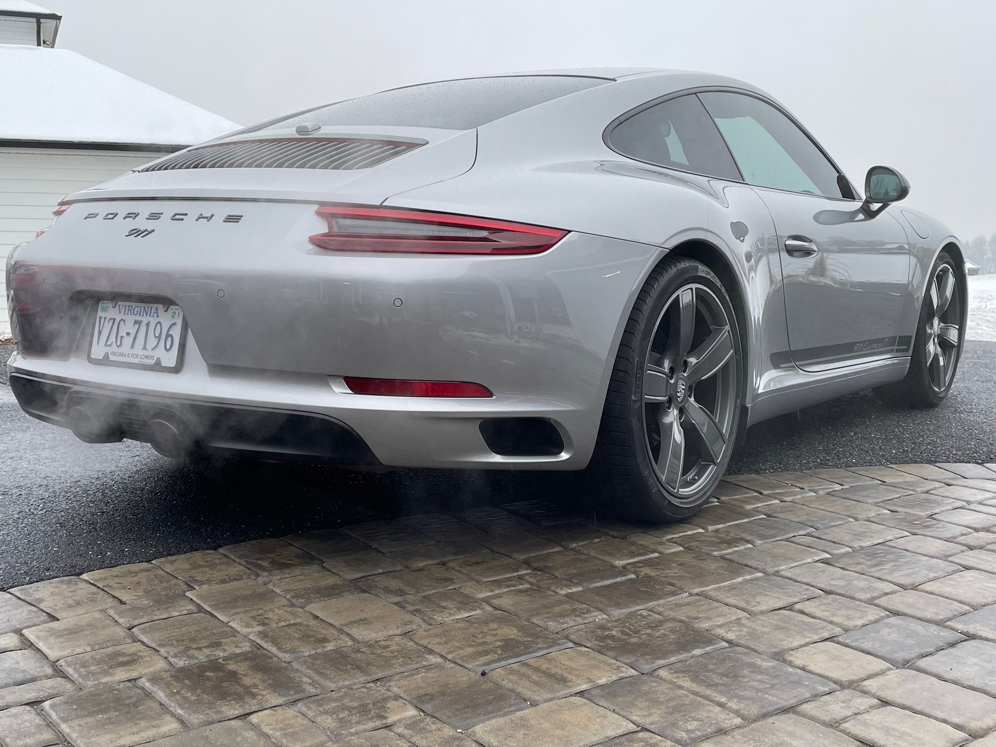 2018 Porsche 911 - 2018 911 Carrera T for sale - Used - VIN WP0AA2A9XJS106360 - 5,900 Miles - 6 cyl - 2WD - Manual - Coupe - Silver - Harrisonburg, VA 22801, United States