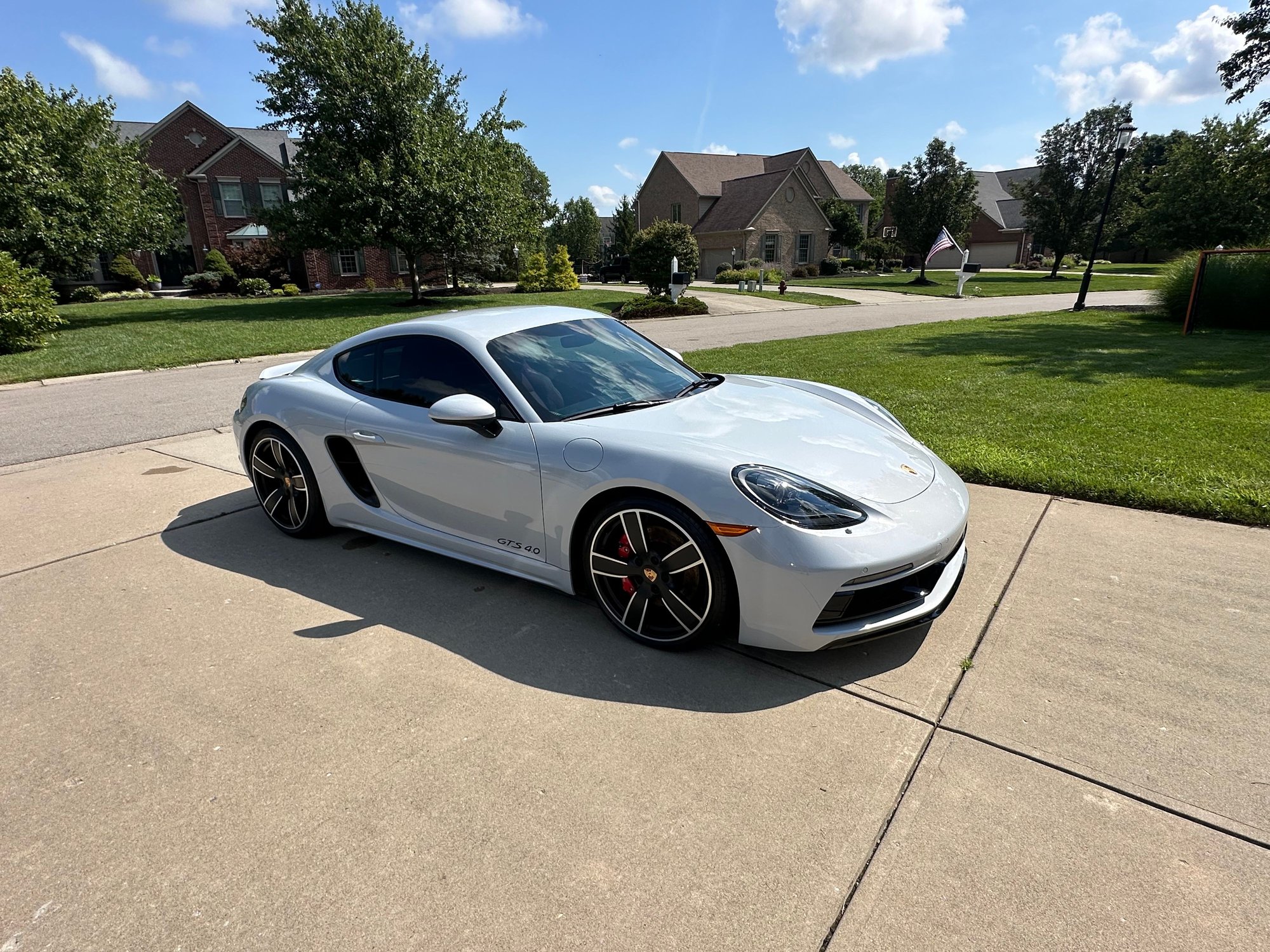 2025 Porsche 718 - 2025 Cayman GTS 4.0 Manual.  Like new.  Less than 500 miles.  Loaded.  Ice Grey/Red - Used - Cincinnati, OH 45140, United States