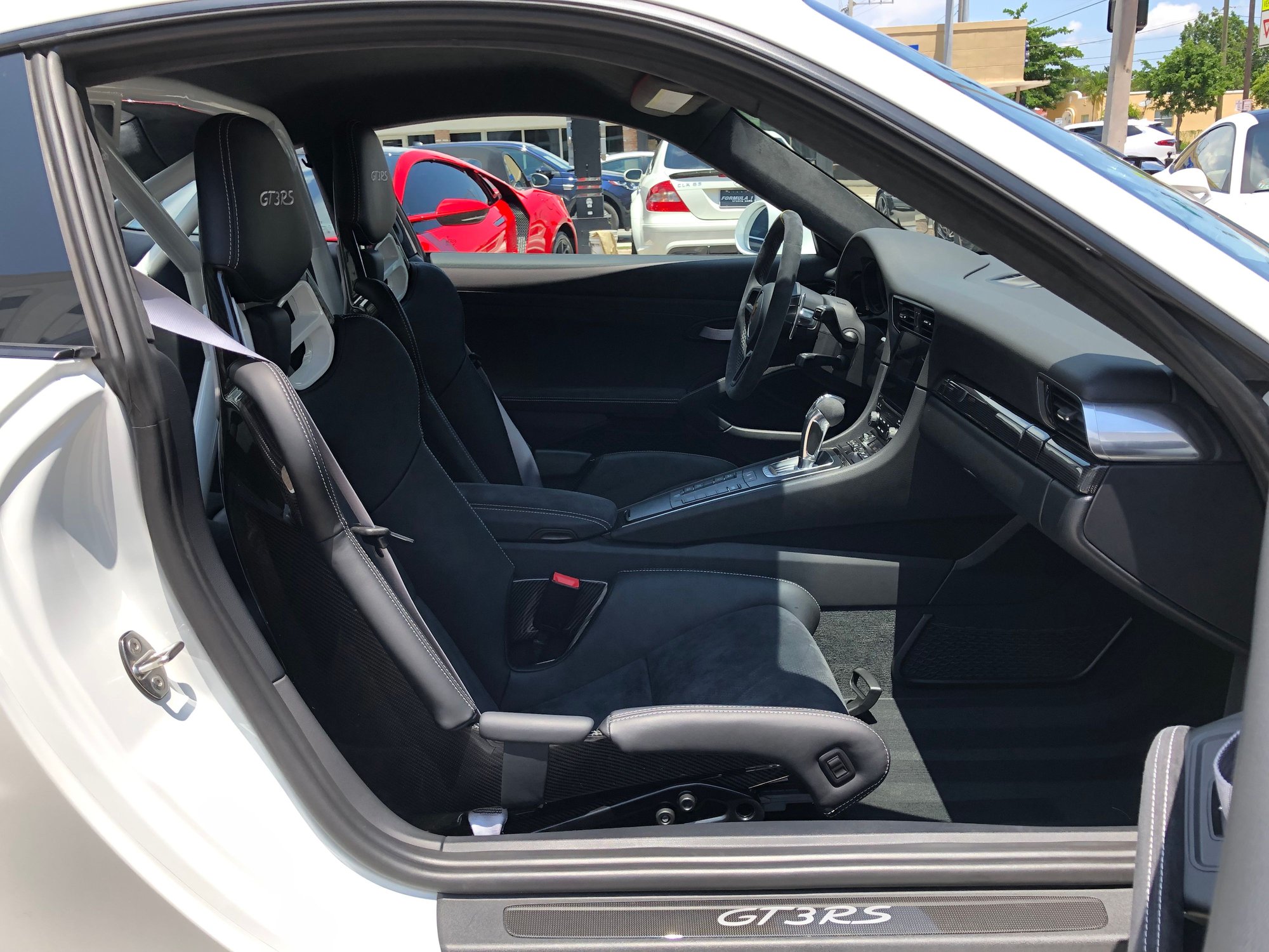 2019 Porsche GT3 - 2019 PORSCHE 911 GT3RS - Used - VIN WP0AF2A97KS165420 - 1,221 Miles - 6 cyl - 2WD - Automatic - Coupe - White - Miami, FL 33146, United States