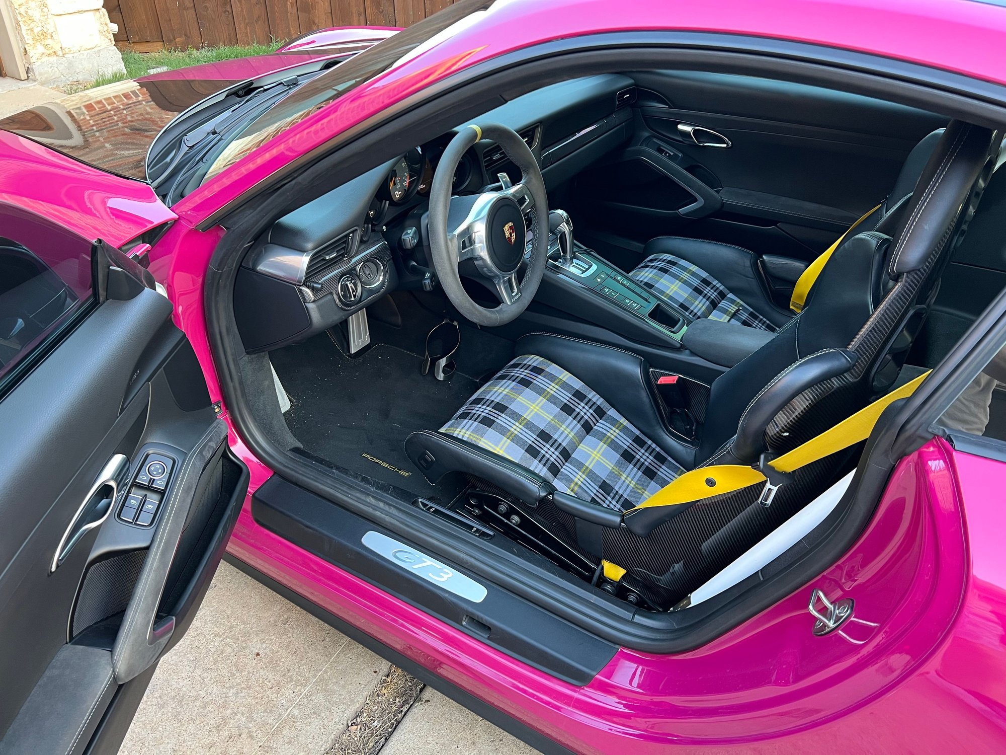 2015 Porsche GT3 - 2015 GT3 991 PCCB, LWB best price in the US - Used - VIN WP0AC2A99FS183867 - 28,500 Miles - 6 cyl - 2WD - Automatic - Coupe - White - Mckinney, TX 75072, United States