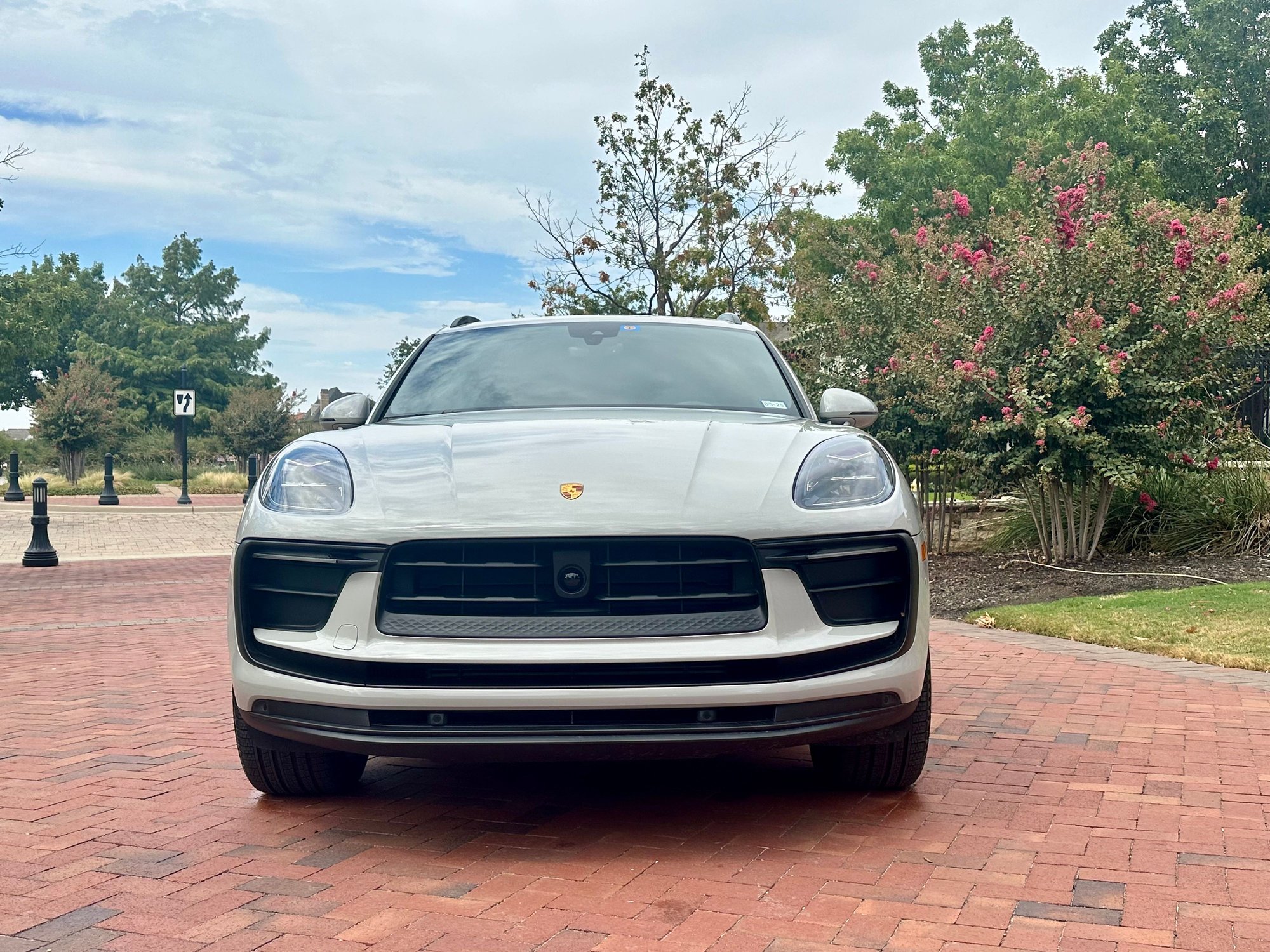 2023 Porsche Macan - 2023 custom spec macan - Used - VIN WP1AA2A53PLB16162 - 4,400 Miles - 4 cyl - AWD - Automatic - SUV - Other - Frisco, TX 75033, United States