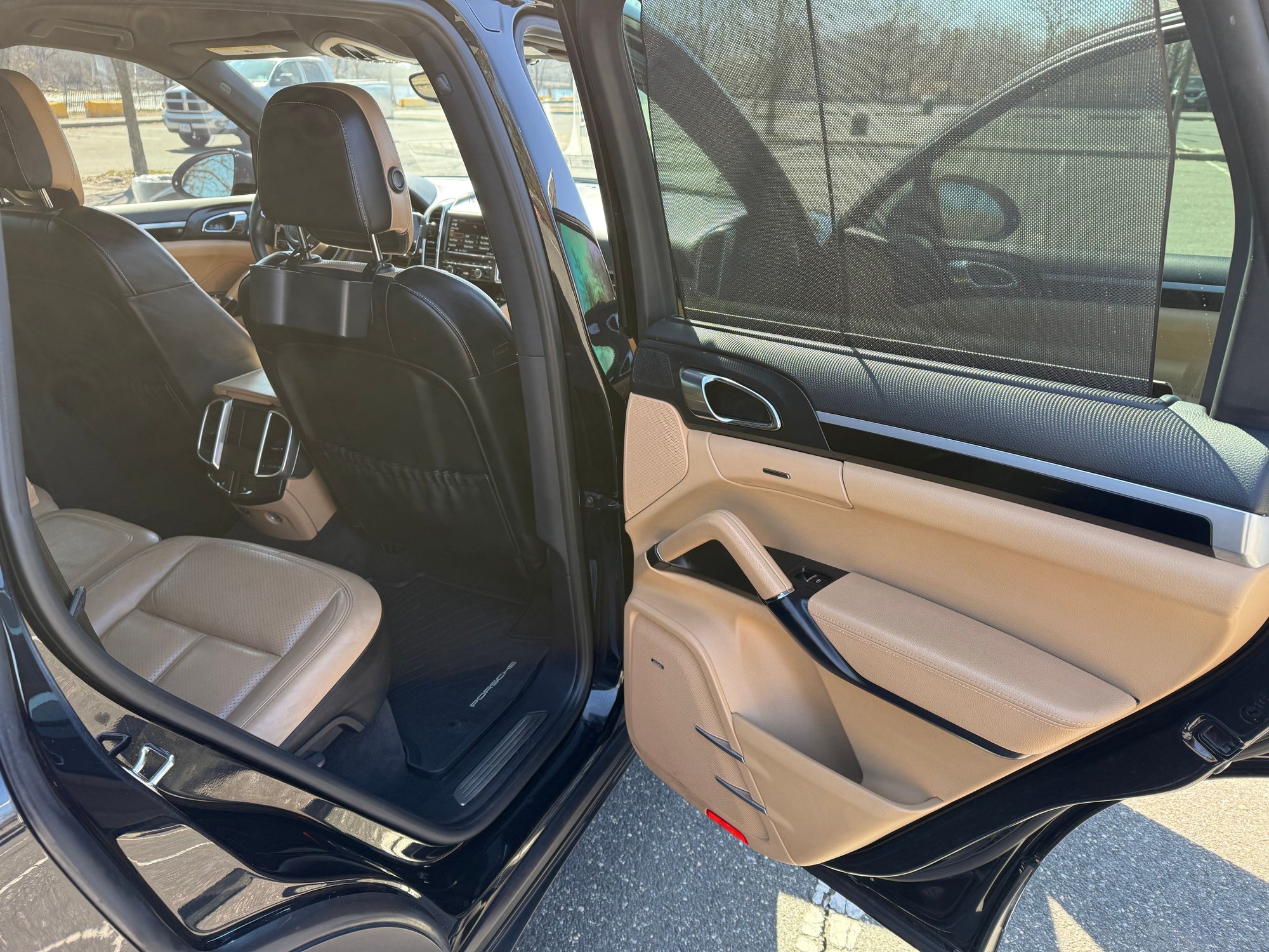 2015 Porsche Cayenne - 2015 Porsche Cayenne Diesel – Premium Package Plus - Used - VIN WP1AF2A26FLA33198 - 87,000 Miles - 6 cyl - 4WD - Automatic - SUV - Black - Atlantic Highlands, NJ 07716, United States
