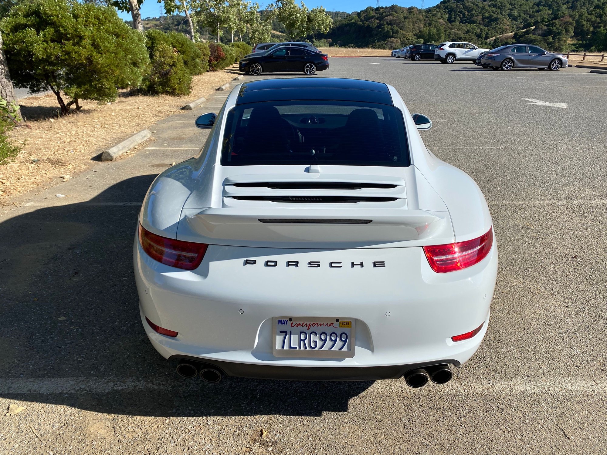 2013 Porsche 911 - 2013 Porsche Carrera S Manual - Used - VIN WP0AB2A97DS123098 - 34,100 Miles - 6 cyl - 2WD - Manual - Coupe - White - Los Altos, CA 94022, United States