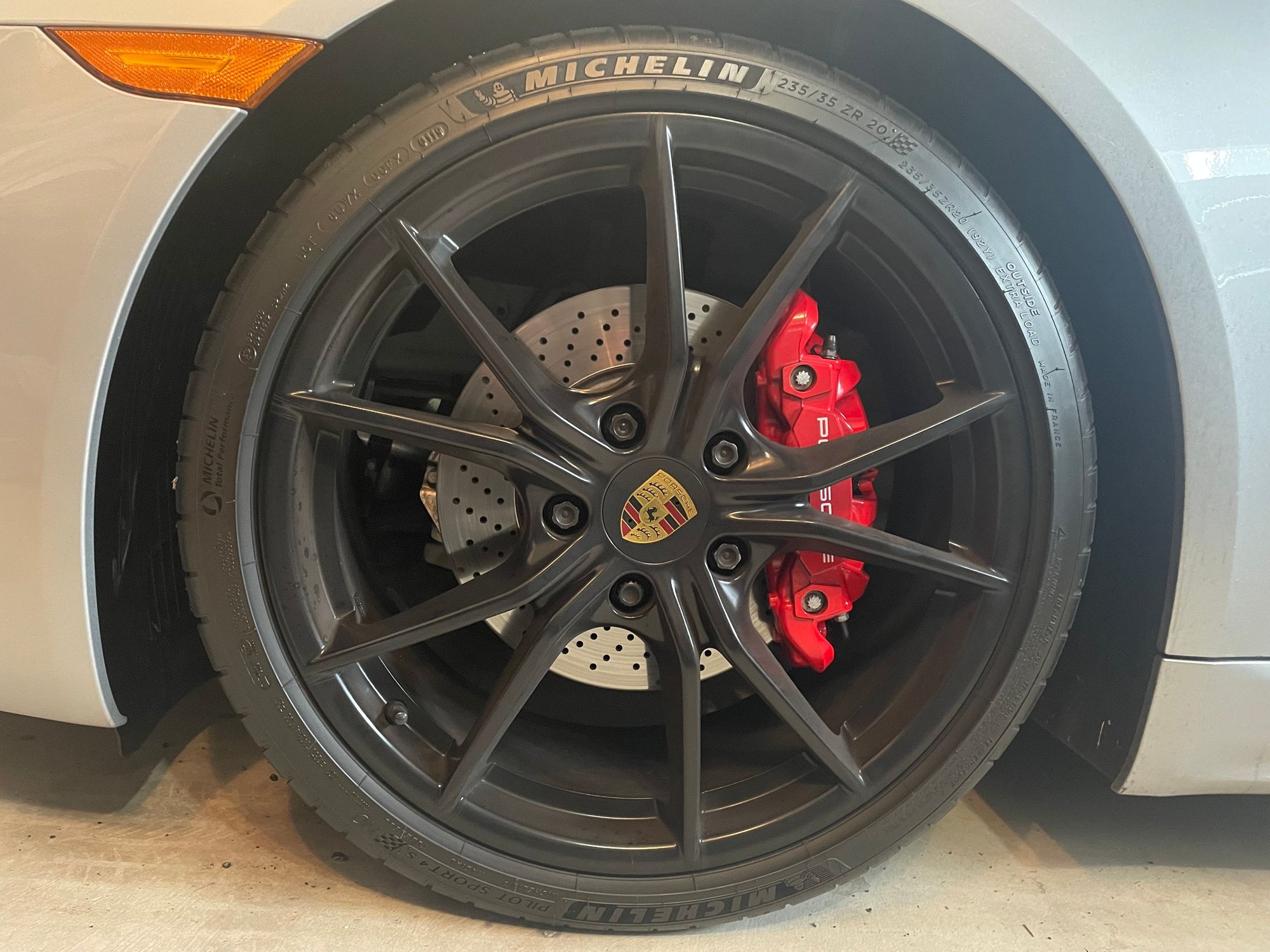 2019 Porsche 718 Cayman - 2019 718 Cayman GTS - Used - VIN WP0AB2A80KS278743 - 7,380 Miles - 4 cyl - 2WD - Manual - Coupe - Silver - Sparkill, NY 10976, United States
