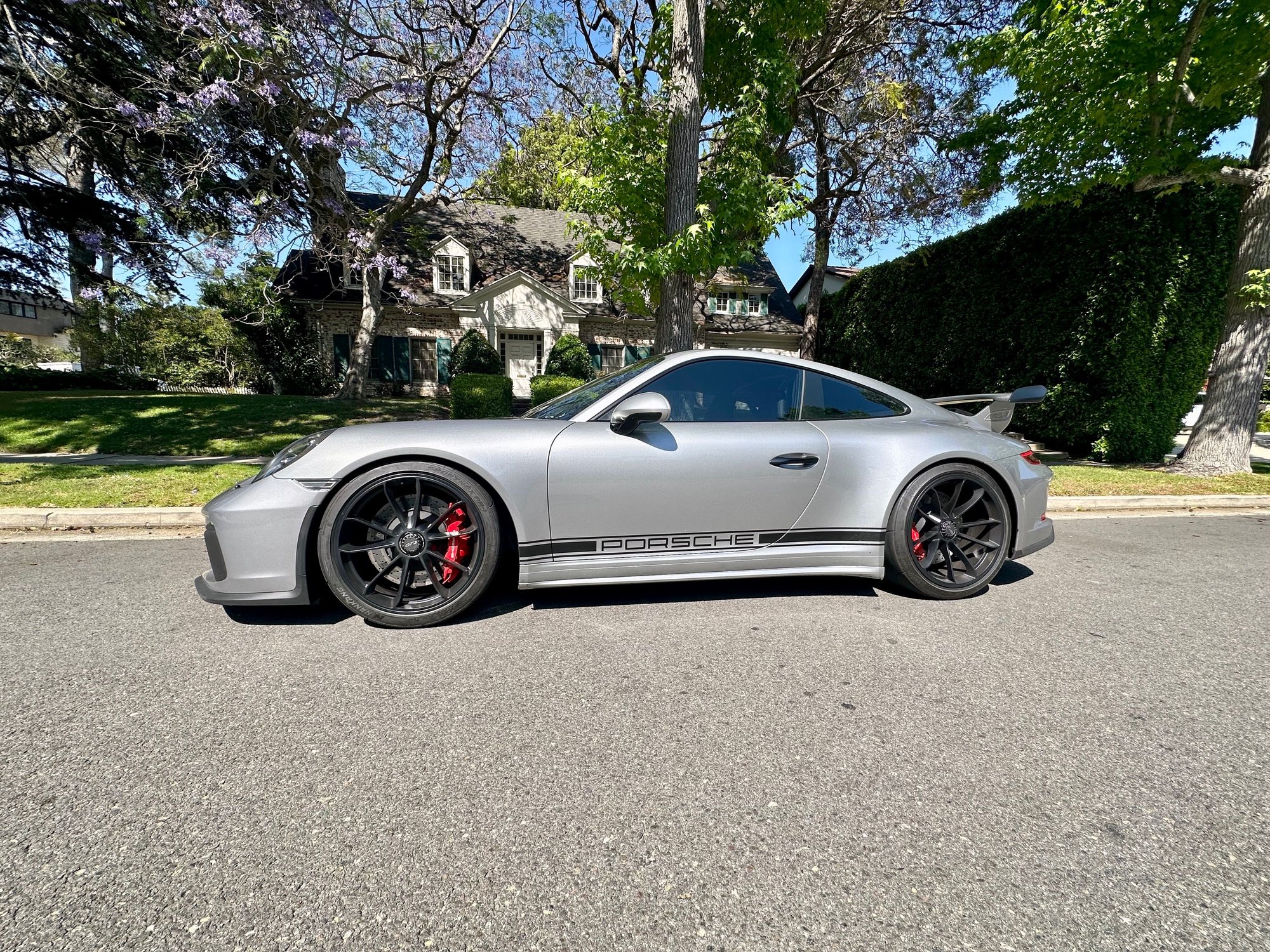 2019 Porsche GT3 - 2019 991.2 GT3 GT SILVER FULL CLEARBRA NO ACCIDENTS PRISTINE - Used - VIN WP0AC2A91KS149285 - 6 cyl - 2WD - Automatic - Coupe - Silver - Los Angeles, CA 90024, United States
