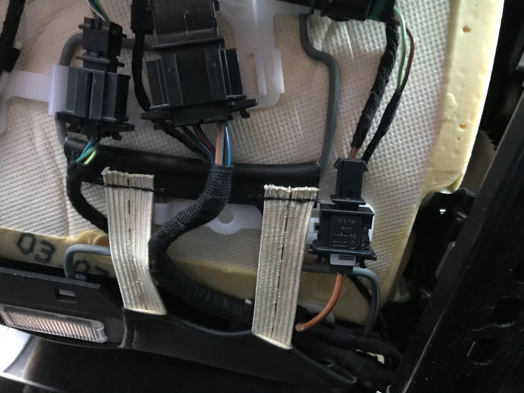 Passenger Seat Airbag indicator Rennlist Porsche Discussion Forums