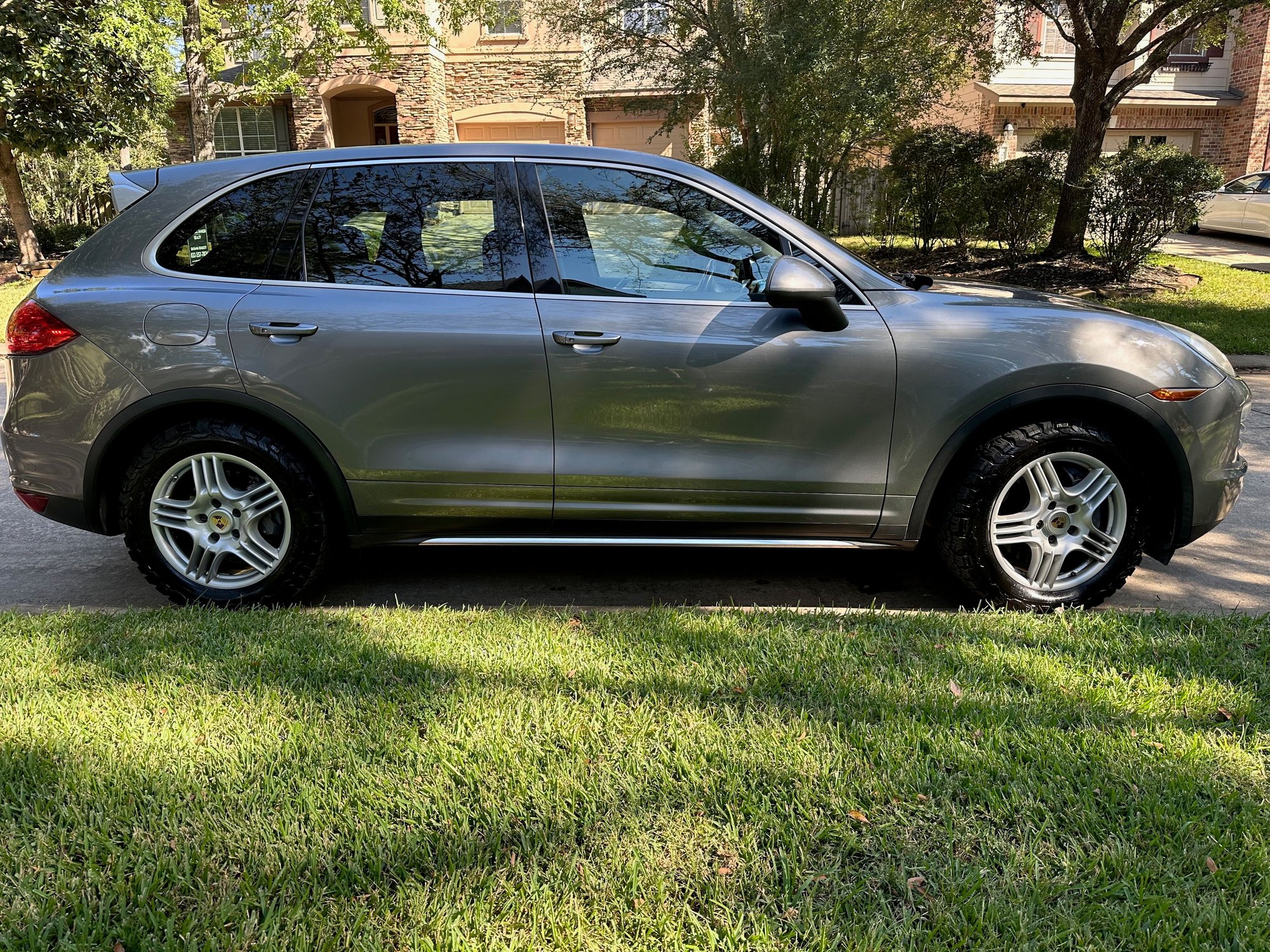 2014 Porsche Cayenne - 2014 Cayenne Diesel w/ PASM, ACC PAS, Entry Drive, Pano, Burmester, 14 Way, Underbody - Used - VIN 00000000000000001 - 120,750 Miles - 6 cyl - 4WD - Automatic - SUV - Gray - Houston, TX 00000, United States