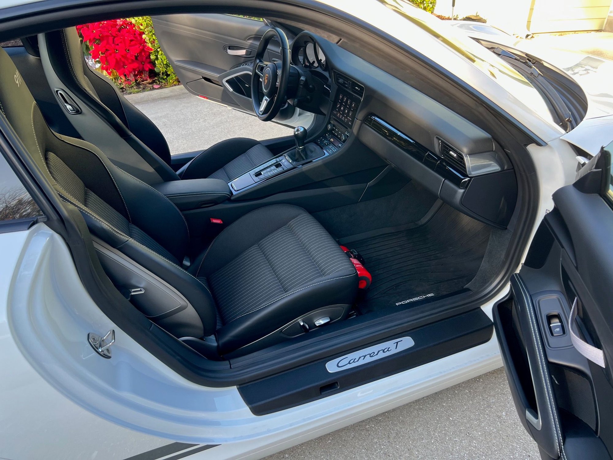 2019 Porsche 911 - 2019 Porsche 911 Carrera T (991.2) - Used - VIN WP0AA2A97KS103899 - 6 cyl - 2WD - Manual - Coupe - White - Stuart, FL 34997, United States