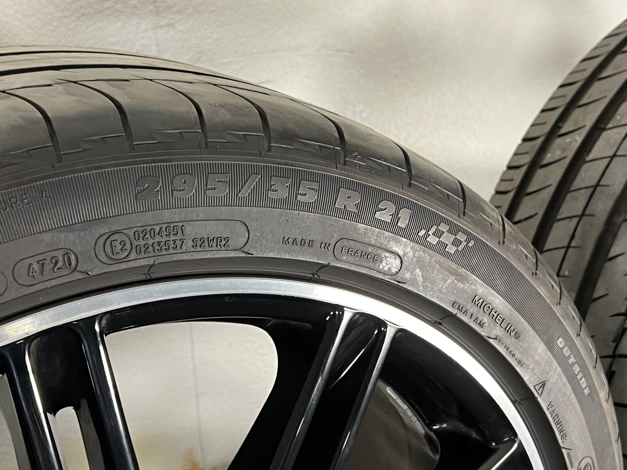 Wheels and Tires/Axles - 21" OEM PORSCHE CAYENNE SPORT EDITION SUMMER WHEEL SET NEW MICHELIN LATITUDE TIRES - Used - 2006 to 2019 Porsche Cayenne - Concord, CA 94520, United States