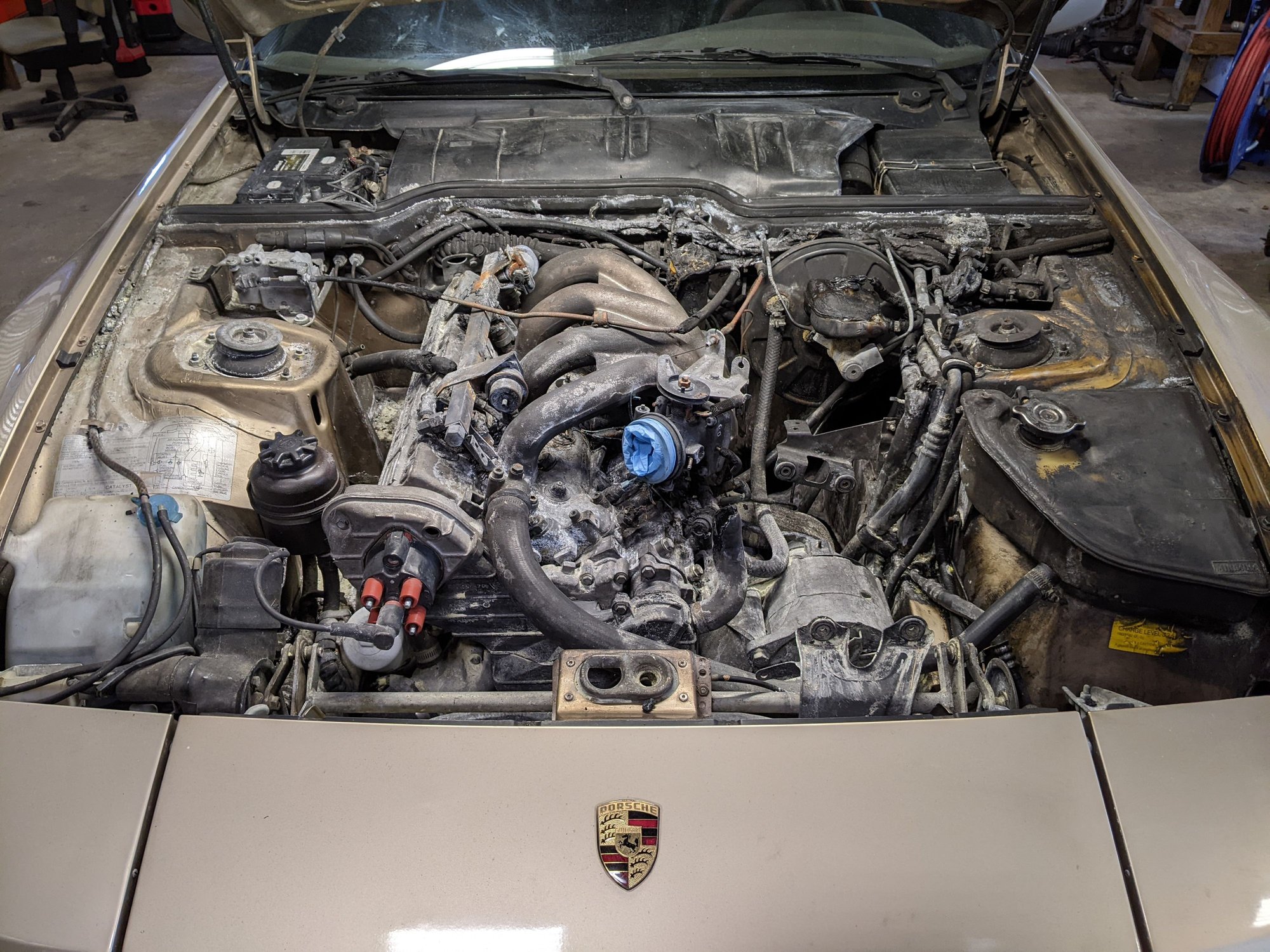 1986 Porsche 944 - 1986 944 base.  Salvage title.  Engine bay fire project. Waynesville, NC.  SOLD - Used - VIN WP0AA0941GN453824 - 117,000 Miles - 4 cyl - 2WD - Manual - Coupe - Gold - Waynesville, NC 28786, United States