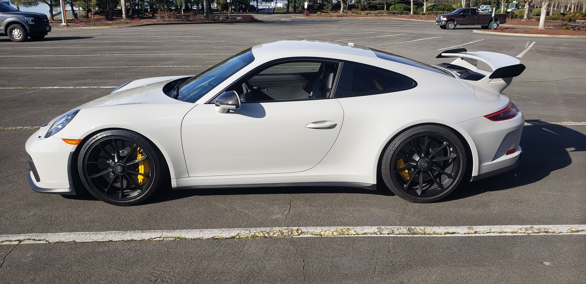 2018 Porsche GT3 - 2018 991.2 GT3 Manual in Chalk - Used - VIN WP0AC2A96JS174908 - 7,600 Miles - 6 cyl - 2WD - Manual - Coupe - Other - Renton, WA 98059, United States