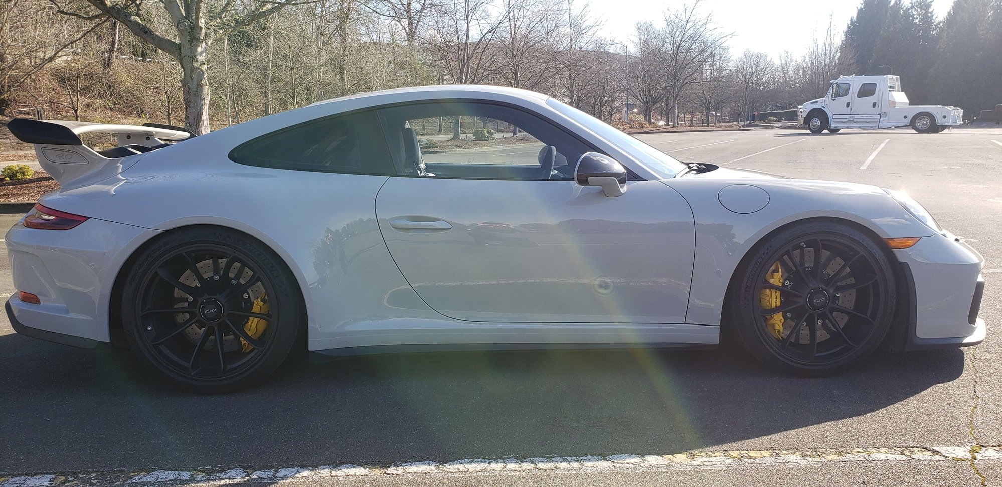 2018 Porsche GT3 - 2018 991.2 GT3 Manual in Chalk - Used - VIN WP0AC2A96JS174908 - 7,600 Miles - 6 cyl - 2WD - Manual - Coupe - Other - Renton, WA 98059, United States